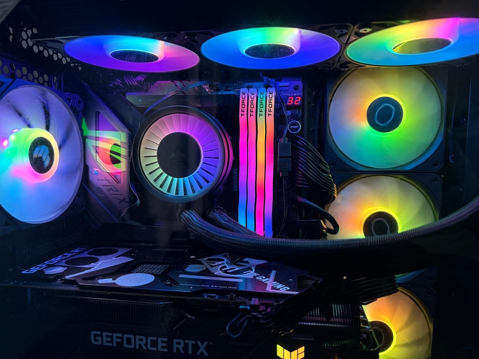 ARCTIC Liquid Freezer III Pro 360 A-RGB - AIO CPU Cooler, 3 x 120 mm Water Cooling, 38 mm Radiator, PWM Pump, VRM Fan, AMD AM5/AM4, Intel LGA1851/1700 Contact Frame - Black customer photo 1