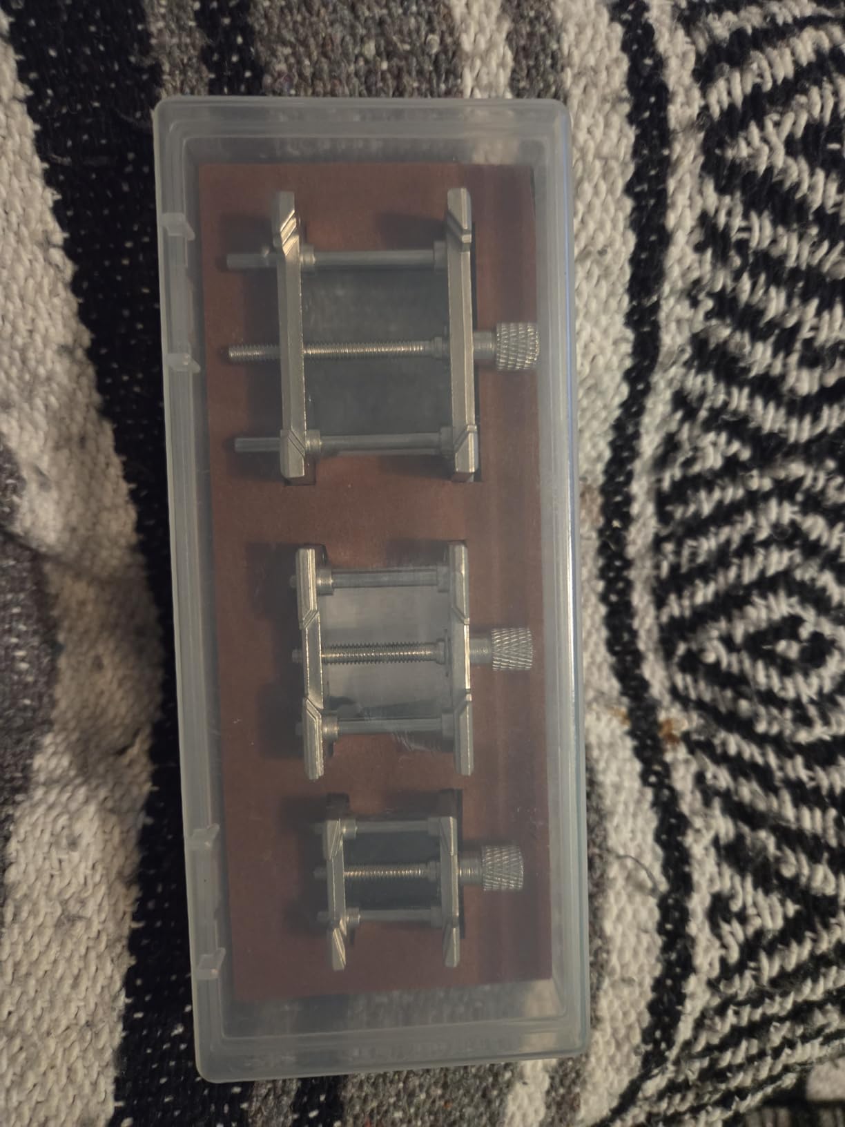 Cunyuer Watch Movement Holder, 3 PCS Metal Reversible Watch Movement Holder, Watch Repair Tool for Movement or Work with Mounted Dials, 1.8/1.5/1 inch customer photo 2