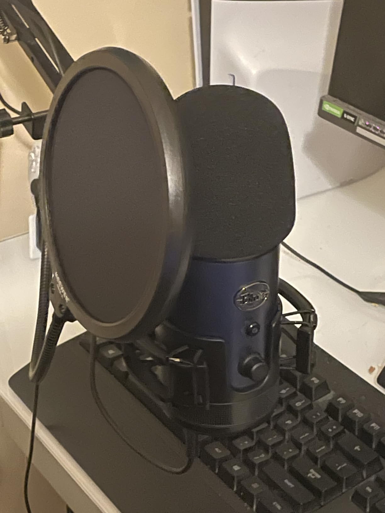 Custom Built for Blue Yeti Shock Mount with Pop Filter, 2026 Upgrade Anti-Vibration Suspension Elastic Shock Mount Holder Clip customer photo 1