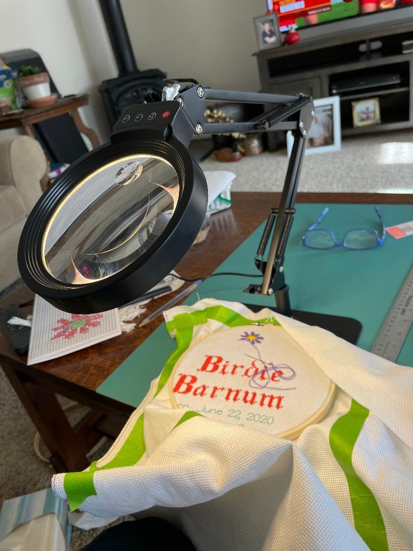 10X 30X Large Magnifying Glass with Light and Stand, 5-inch Lighted Magnifier, 72 LED 3 Color Modes Stepless Dimmable, Hands-Free Magnifying Glass Desk Lamp customer photo 1