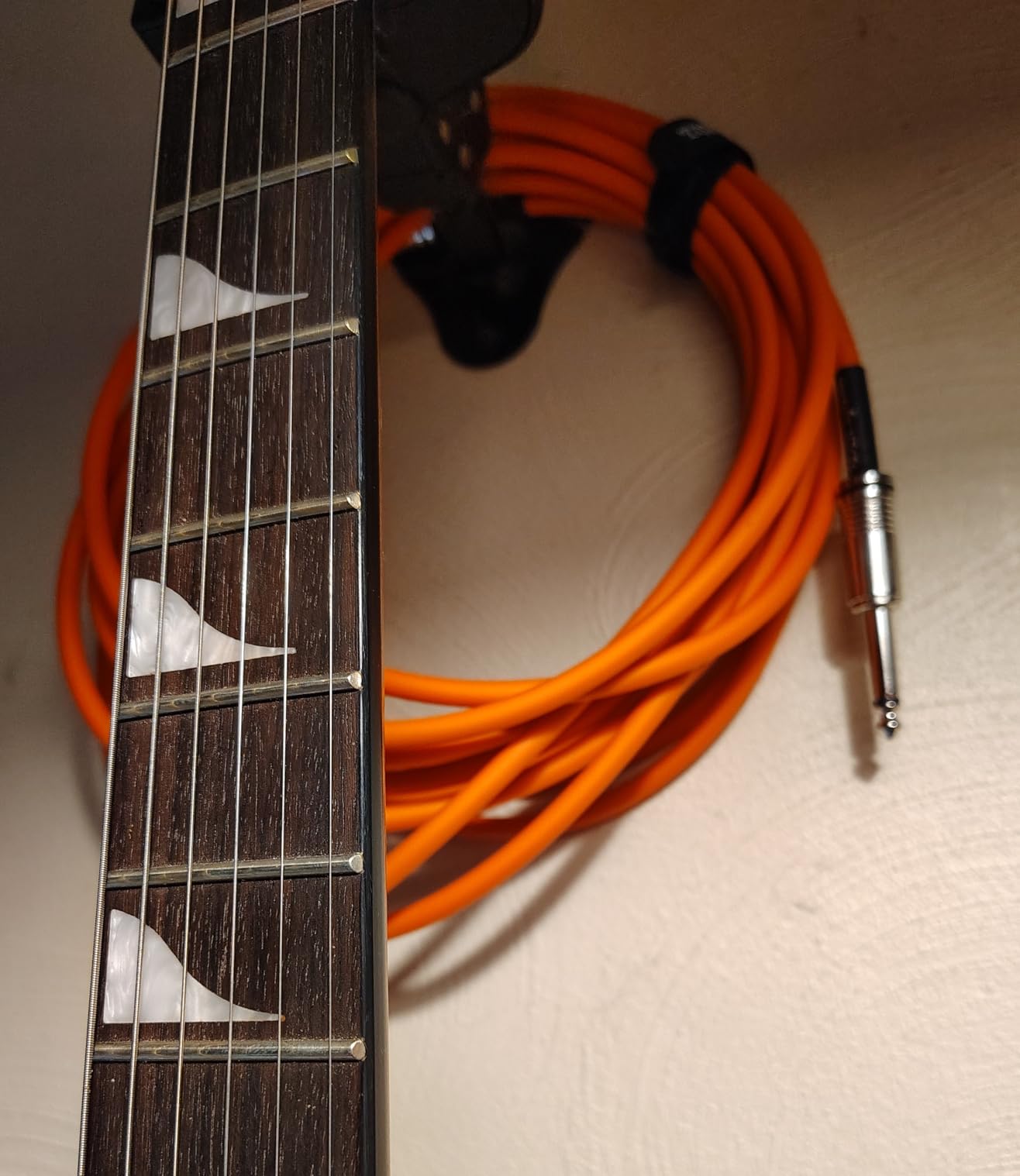 Ernie Ball Flex Instrument Cable Straight/Angle 20ft - Orange (P06467) customer photo 2