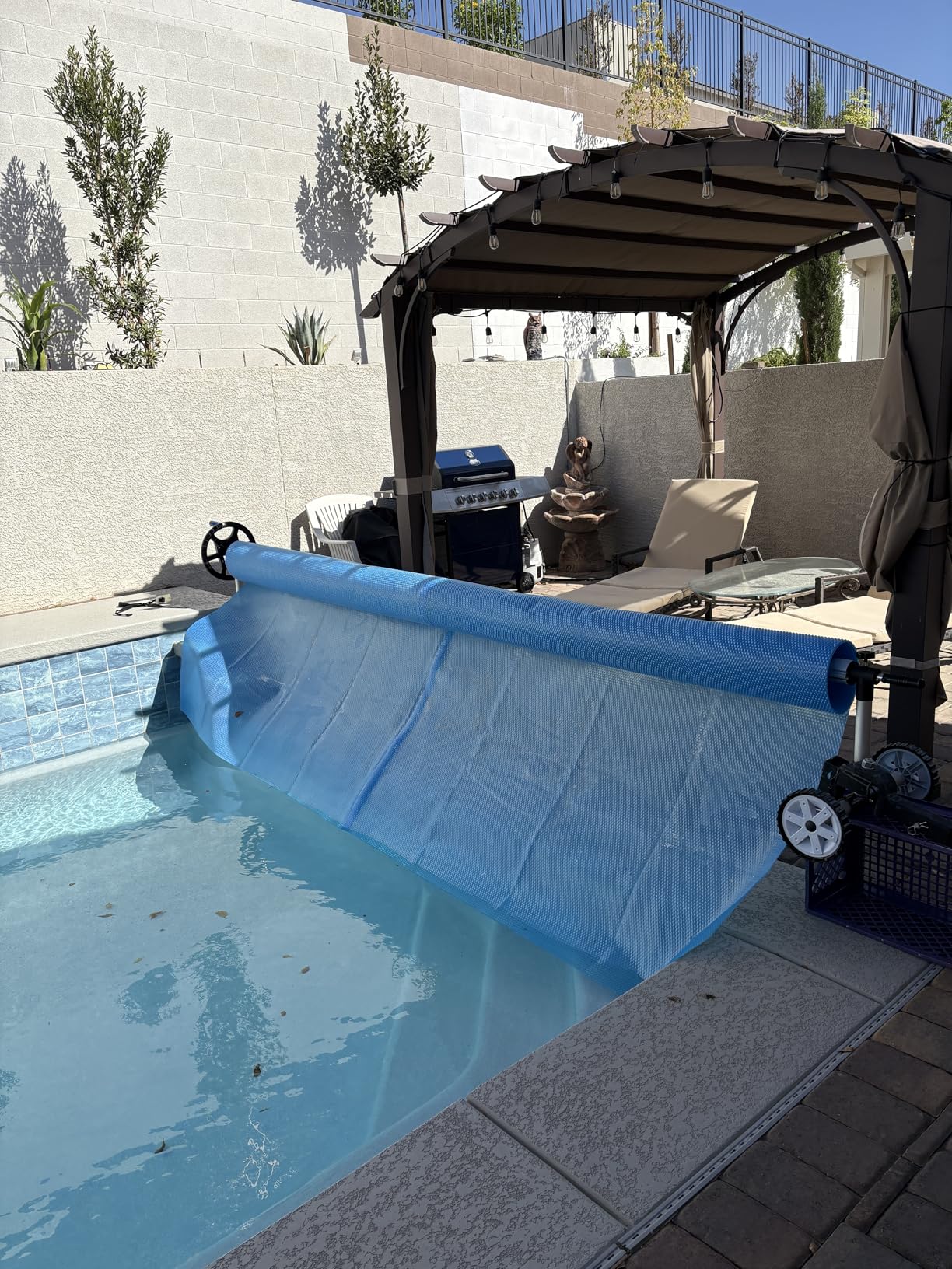 Abimars 16 Mil Solar Pool Cover with UPF 50+ UV Protection, 12' x 24' Rectangle Pool Solar Blanket for Inground & Above Ground Pools, 1600 Series, Heat/Chemical Resistant Cover, Blue customer photo 1