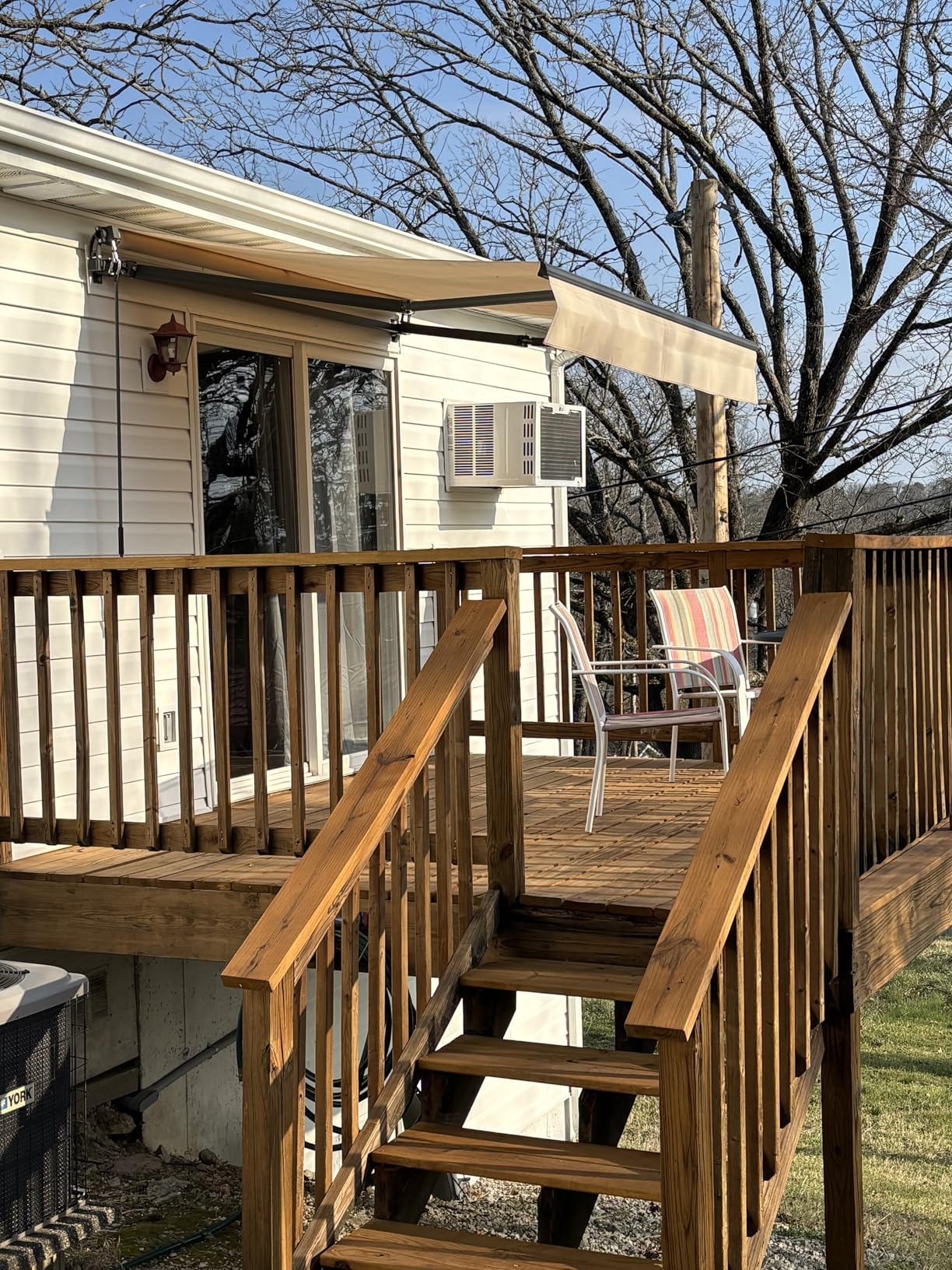 HOMEDEMO 8.2x6.5 Retractable Awning for Patio, Manual Awnings, Sunshade Shelter Crank Handle, UV & Waterproof Polyester Cover and Aluminum Frame for Outdoor Deck, Balcony, Yard, Beige customer photo 1