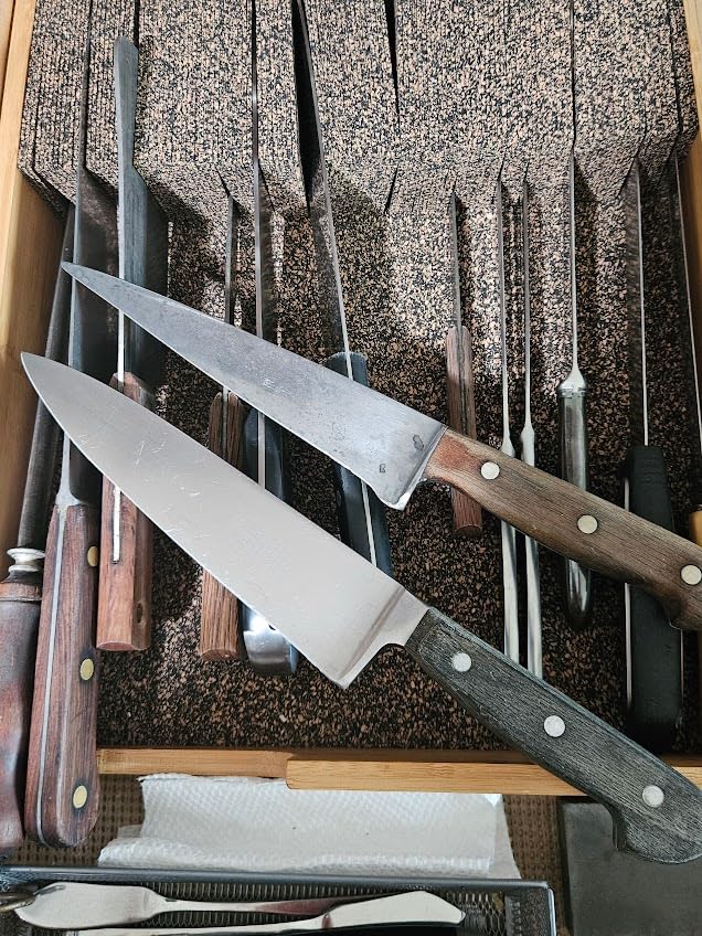 KAWAHIRO Japanese Utility Knife, 5 inch Handcrafted VG10 Stainless Steel Paring Knife, Professional Black Forged Multipurpose Kitchen Knives with Ergonomic Handle Grip and Gift Wood Box customer photo 2