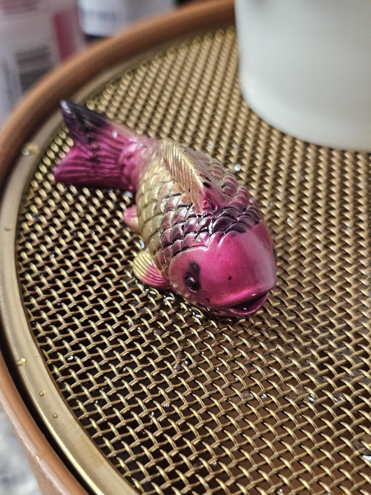 ICHAG Tea Pet Small Figurine, 茶宠 Color Changing Chinese Teapet for Desk Decoration, Cute Kungfu Teas Ornament Accessories with Feng Shui Good Luck Charm, Gifts for Tea Lover Friends (Fish-Two pics) customer photo 1