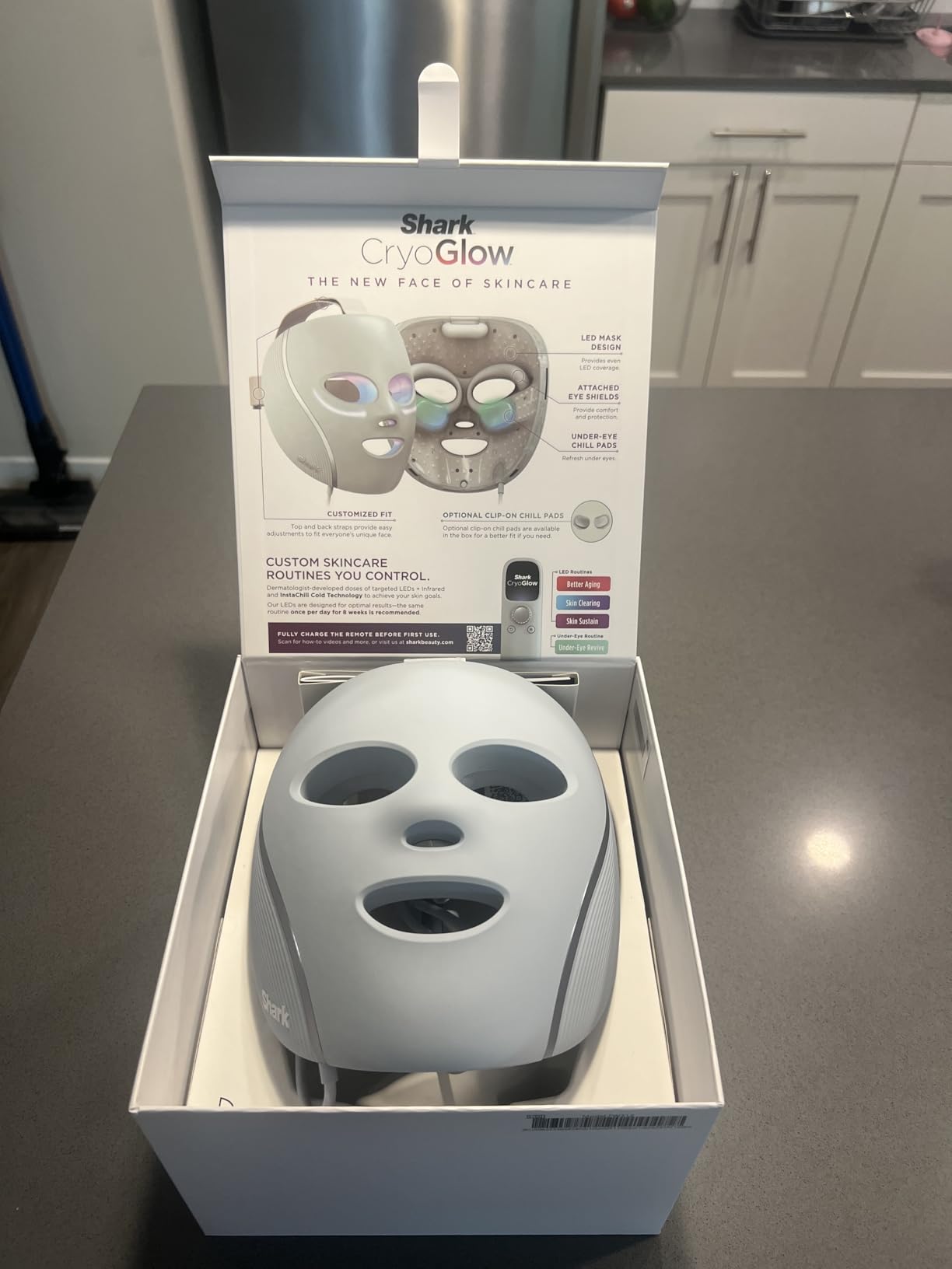 Shark CryoGlow LED Face Mask with Under-Eye Cooling, Anti-Ageing & Blemish Repair, Red & Blue LED, Infrared Light Therapy, USB-C, Remote Control, Storage Bag, Blue Frost, FW312 customer photo 2