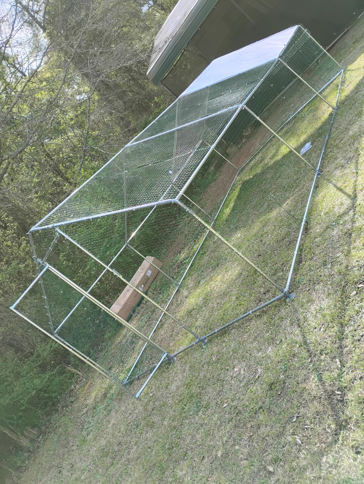 VEVOR Large Metal Chicken Coop with Run, Walkin Chicken Coop for Yard with Waterproof Cover, 6.5 x 9.8 x 6.5 ft, Spire Roof Large Poultry Cage for Hen House, Duck Coop and Rabbit Run customer photo 2