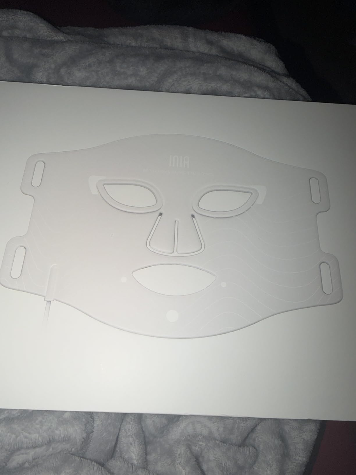 INIA Red Light Therapy Mask for Face - 4 Light Modes with 850nm NIR, Red & Blue LED Light Therapy, 2600mAh Rechargeable LED Face Mask customer photo 1