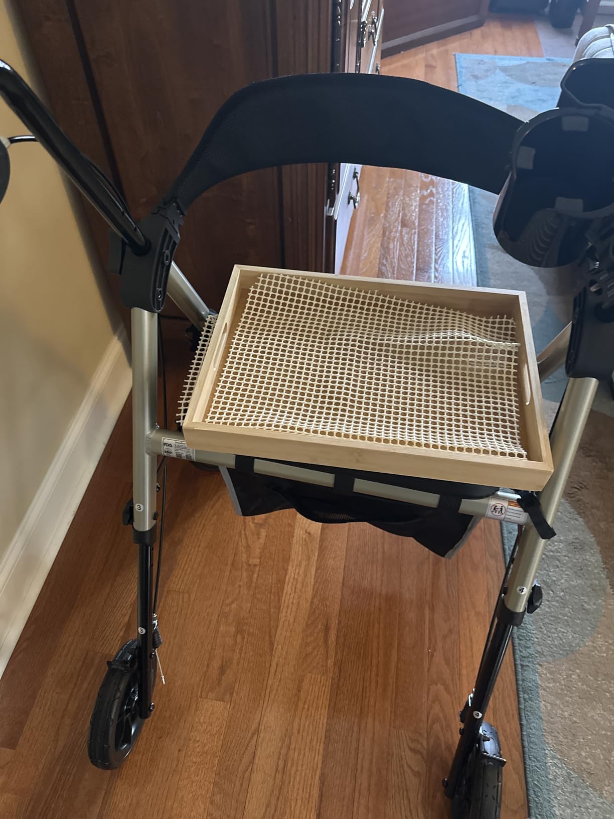 SOUNDFUSE Rollator Walkers for Seniors with Seat, Foldable Lightweight Rolling Walker with 8