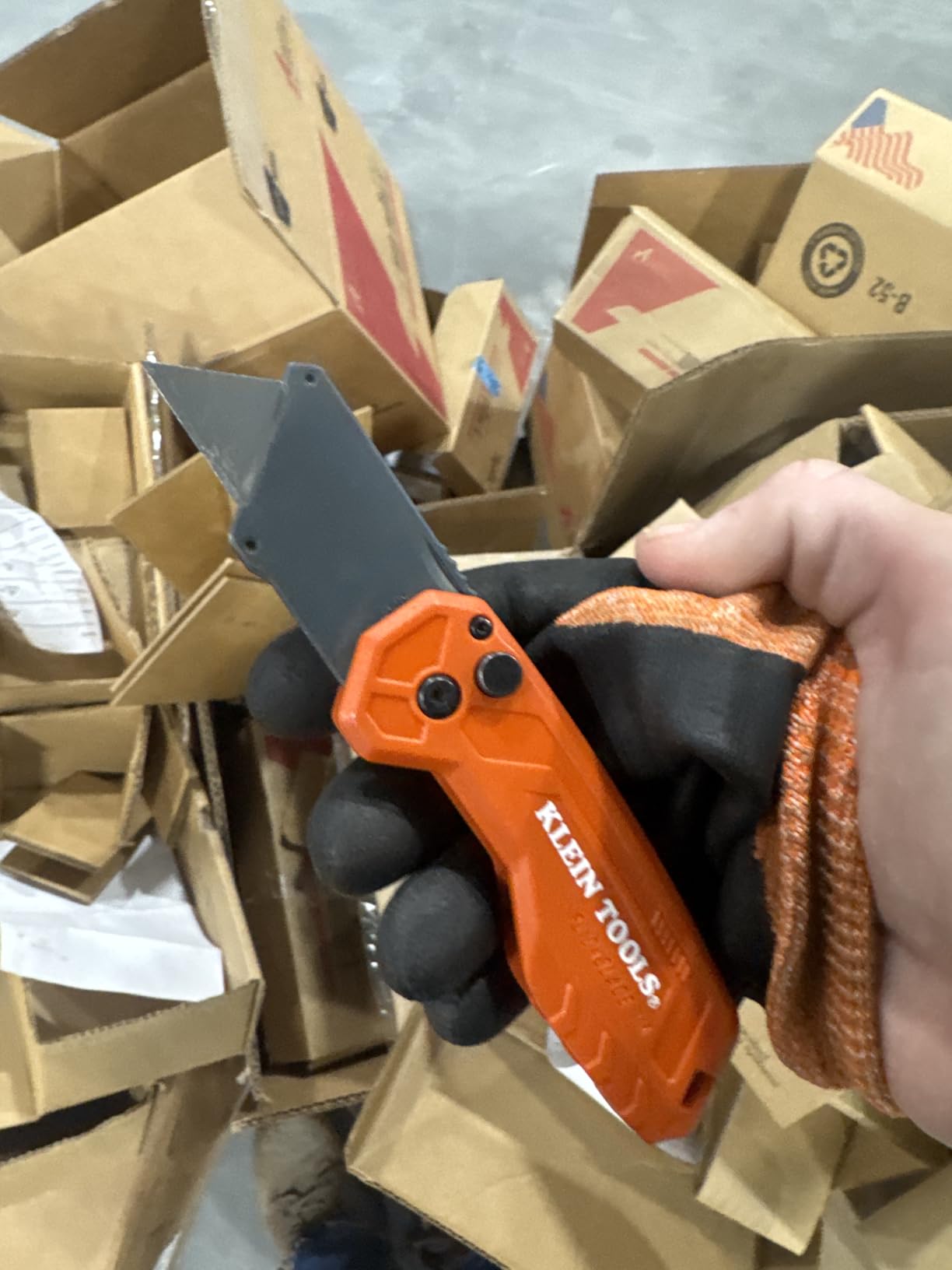 Klein Tools 44307 FLICKBLADE Folding Utility Knife, Subcompact Design with Quick-Change Triple-Ground Carbon Steel Blade, Dual Locking Positions, and Pocket Clip customer photo 1