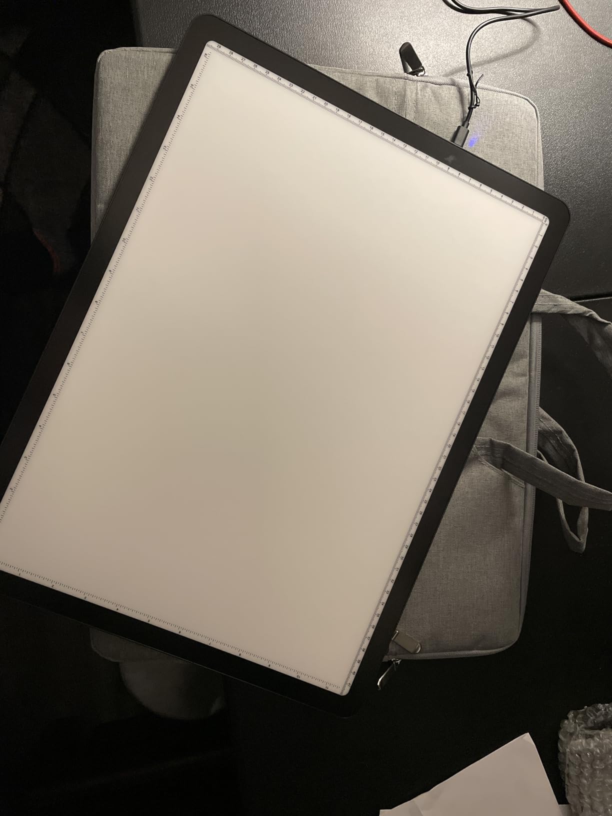 TOHETO A4 Light Board for Diamond Painting, Super Bright Magnetic Light Pad with Side Buttons, Lightbox for Tracing and Drawing customer photo 1