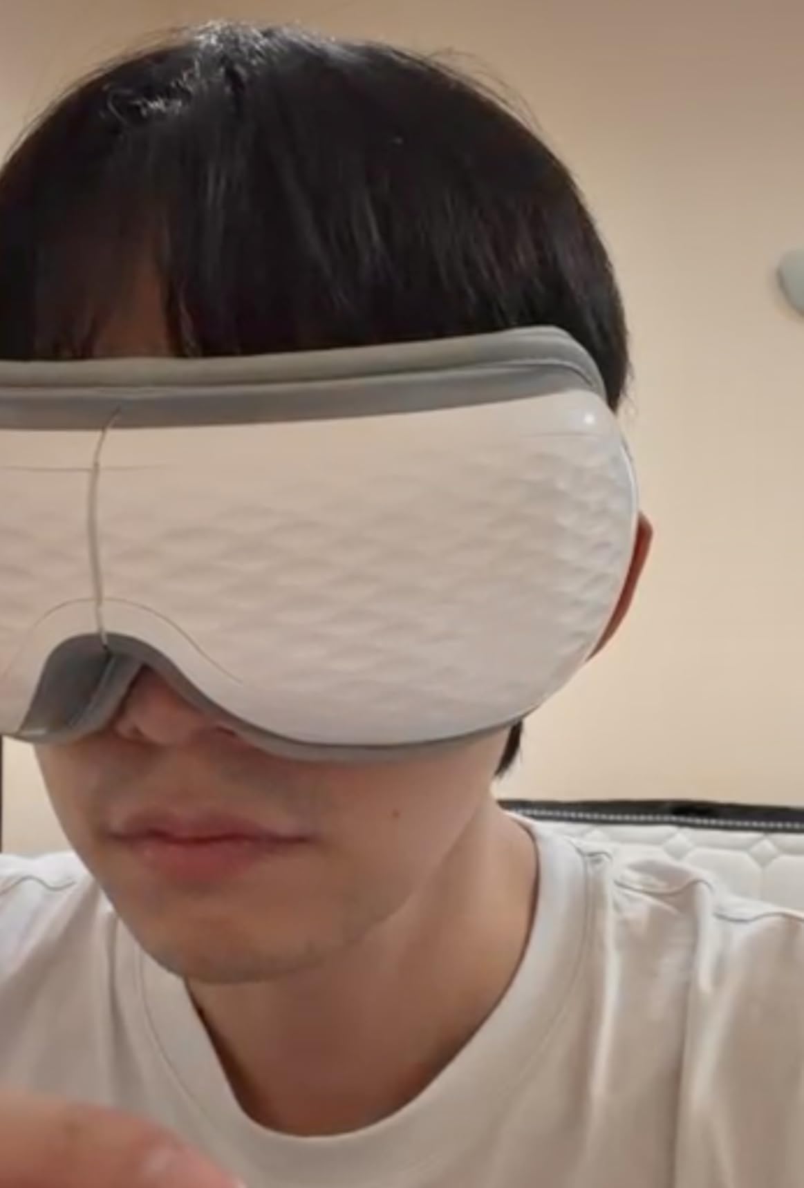 ALLJOY Eye Massager with Heat, Bluetooth Music Sleep Mask for Migraine Relief, Eye Strain, Dark Circles & Dry Eyes customer photo 1