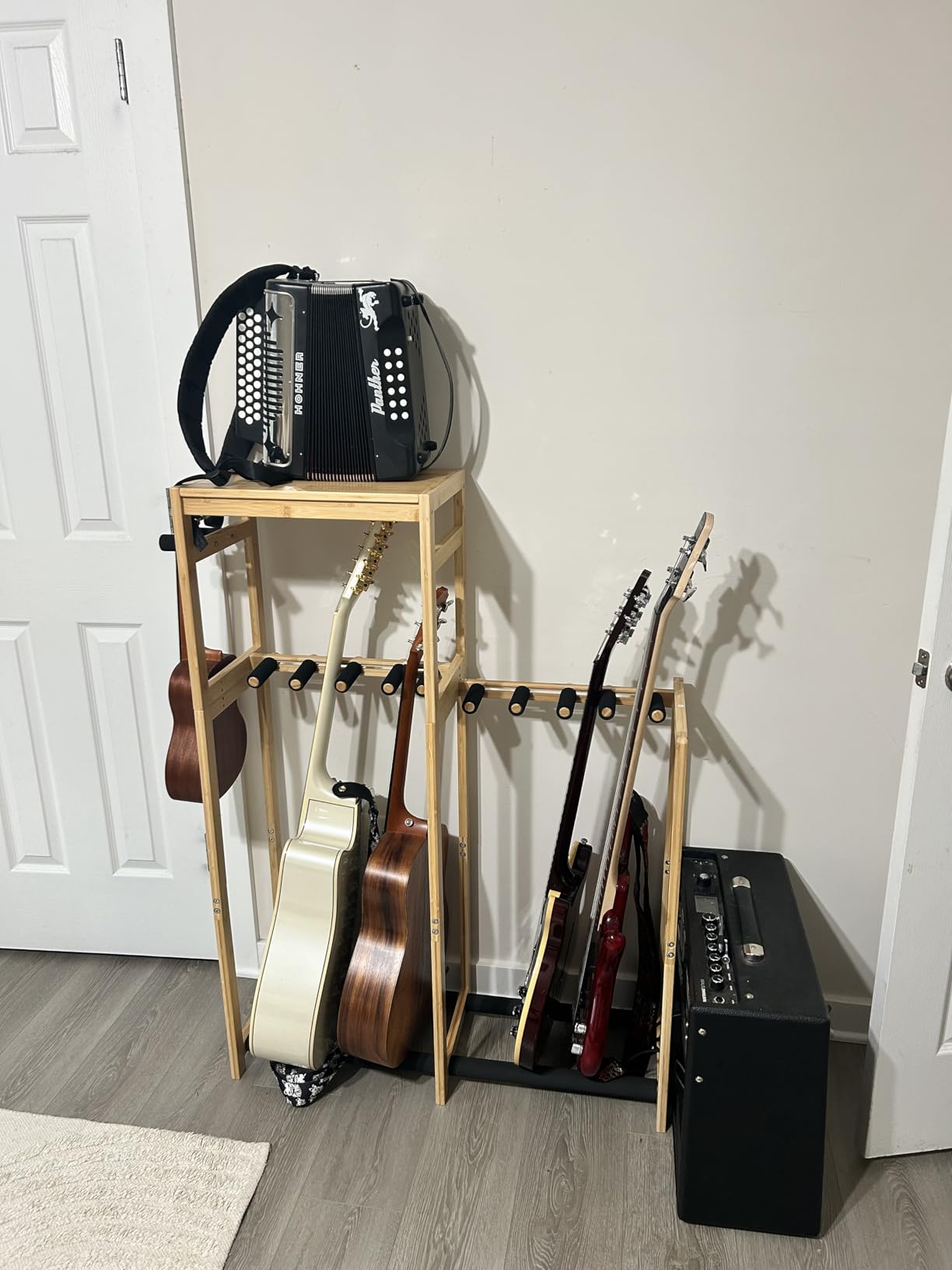 Amazer Guitar Stand, Guitar Rack for Acoustic, Bass, Electric Guitar, Multi Guitar Display Stand Adjustable Bamboo Guitars Holder, Multiple Guitar Stands Floor, for Home Music Studio customer photo 2