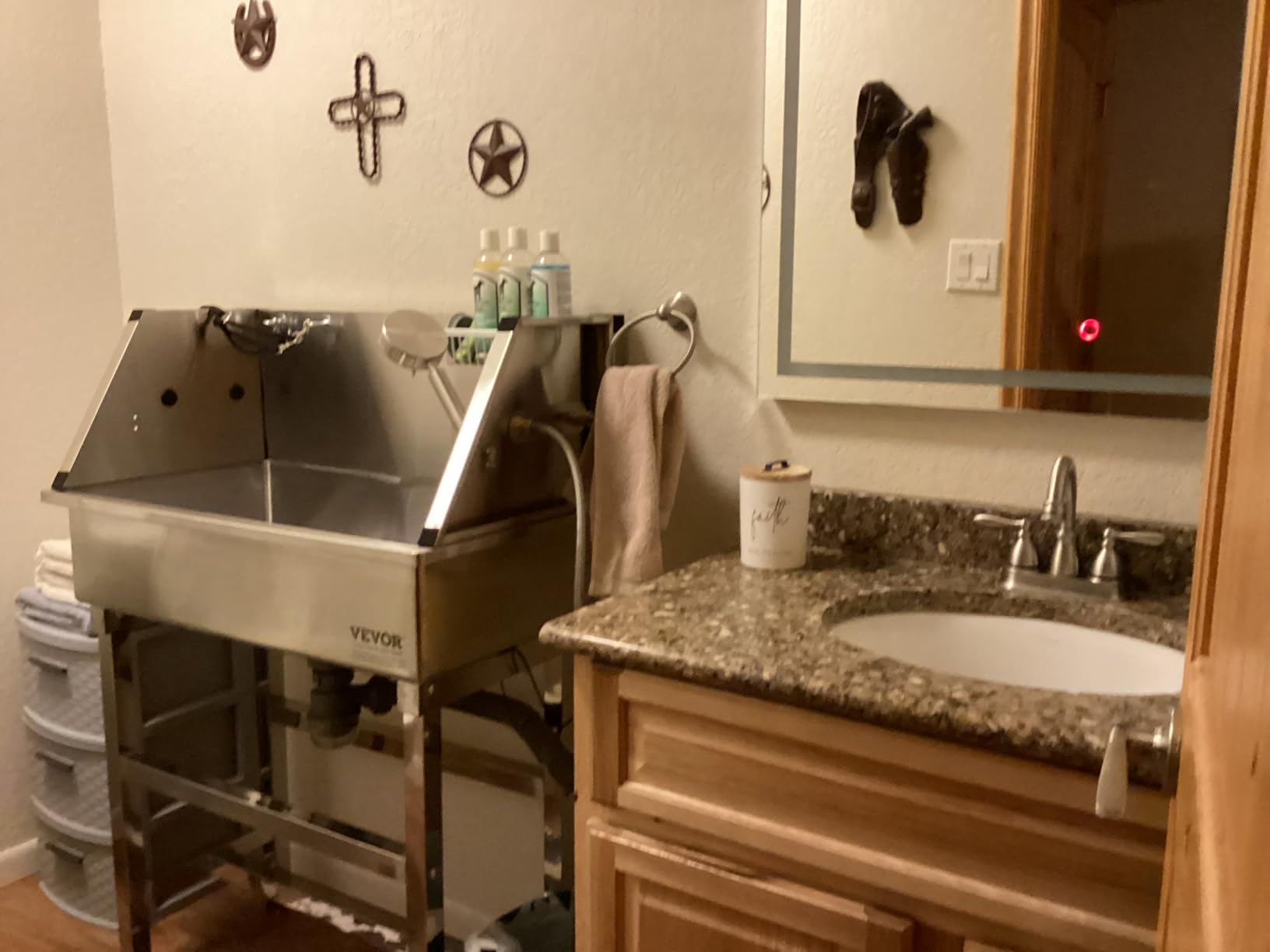 VEVOR 38 Inch Stainless Steel Dog Washing Station, Pet Grooming Tub with Hot & Cold Faucet, Showerhead, Home Wash Sink, Fits Small and Medium Cats and Dogs, Non-Slip Stairs (Left Door) customer photo 1