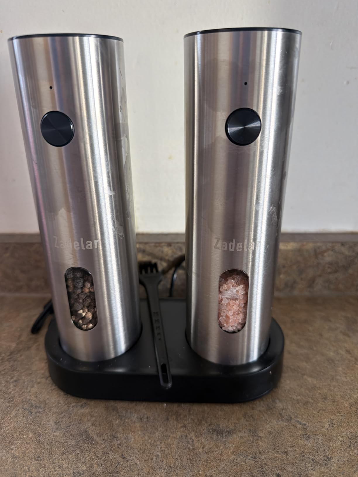 Salt and Pepper Grinder Set Electric, Rechargeable Salt and Pepper Shakers Stainless Steel with USB C Dual Charging Base, Upgraded Large Capacity, Adjustable Coarseness, LED Light customer photo 2