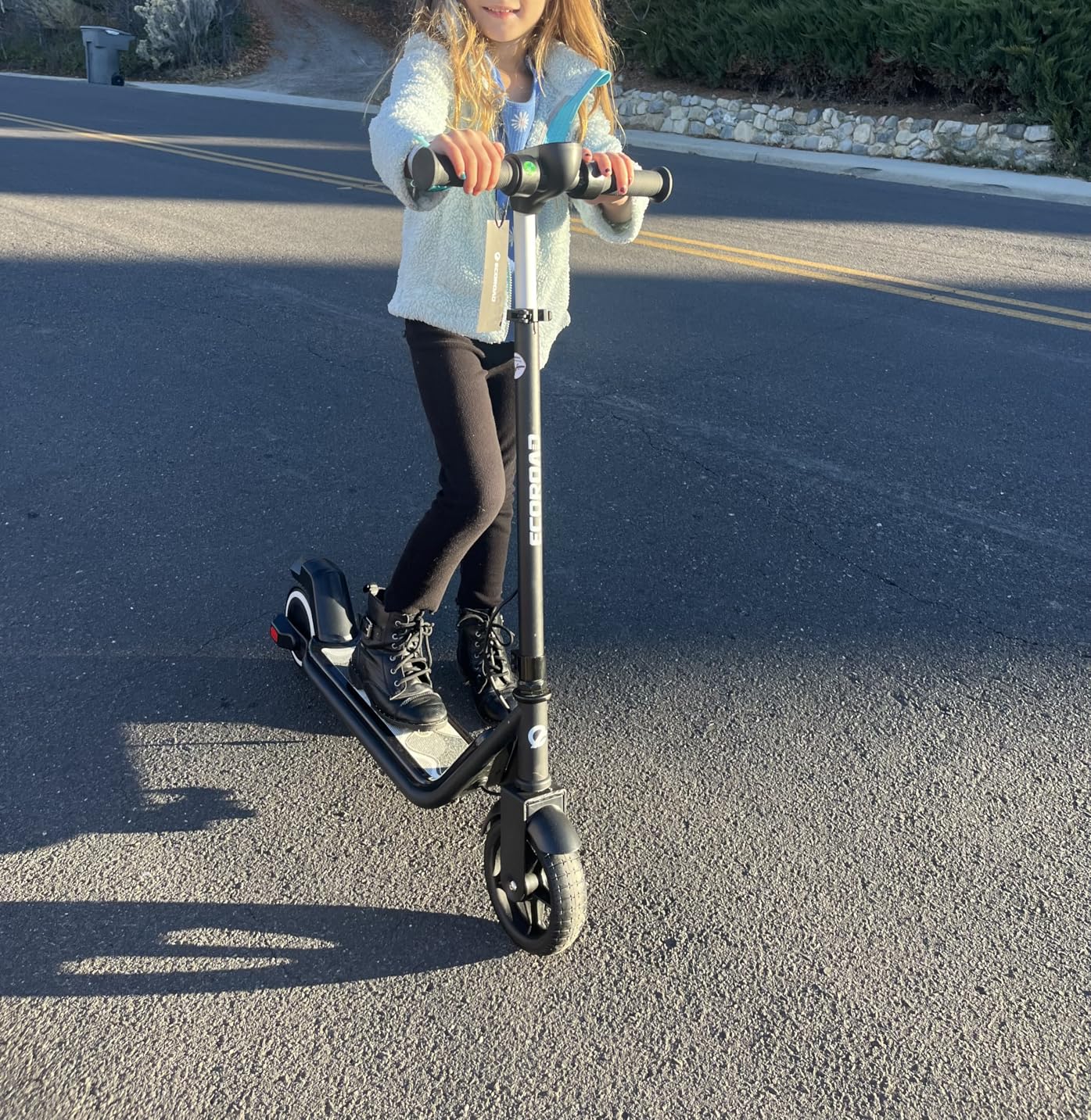 ECOROAD EK6 Kids Electric Scooter for 6-12, 3/6/10mph Speeds for Ultimate Comfort, Adjustable Height Electric Scooter, 150W & Dual Brake Safety, for Growing Adventurers(Rider:3.9-5.2 ft) customer photo 1