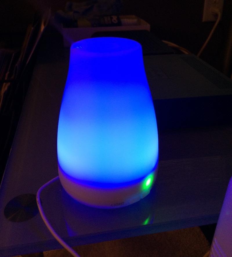 URPOWER 100ML Essential Oil Diffusers for Home, Ultrasonic Aromatherapy Diffuser with 7 Color Changing Lights, Timer & Auto Shut-Off, Scent Diffuser for Bedroom, Office, Yoga customer photo 2