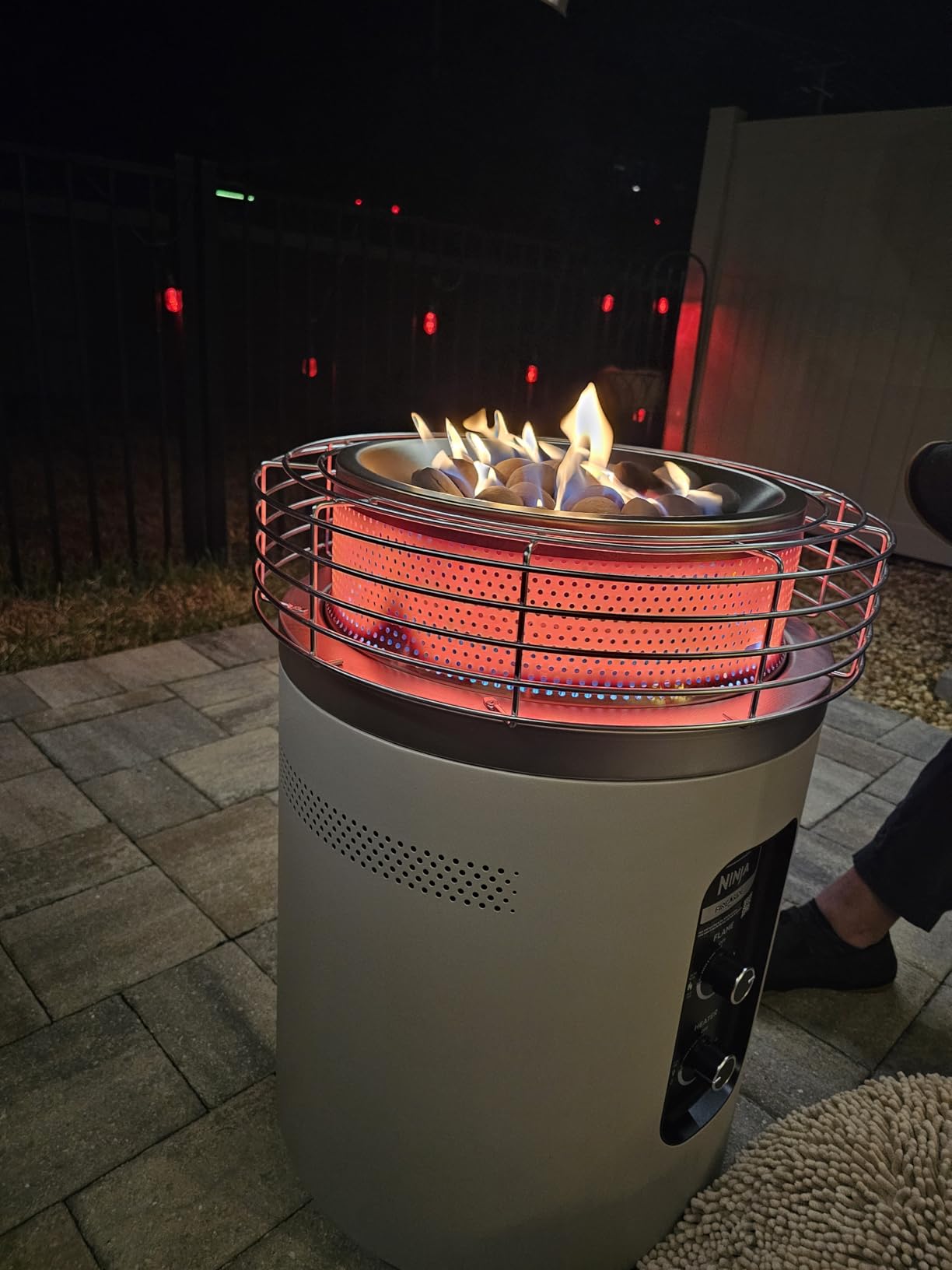 Ninja Fireside360 Outdoor Heater and Fire Pit | 3 Modes with Flame and Heat Settings | Portable Smokeless Propane Design for Patio Deck and Camping | 80,000 BTU | Black | OF101BK customer photo 2