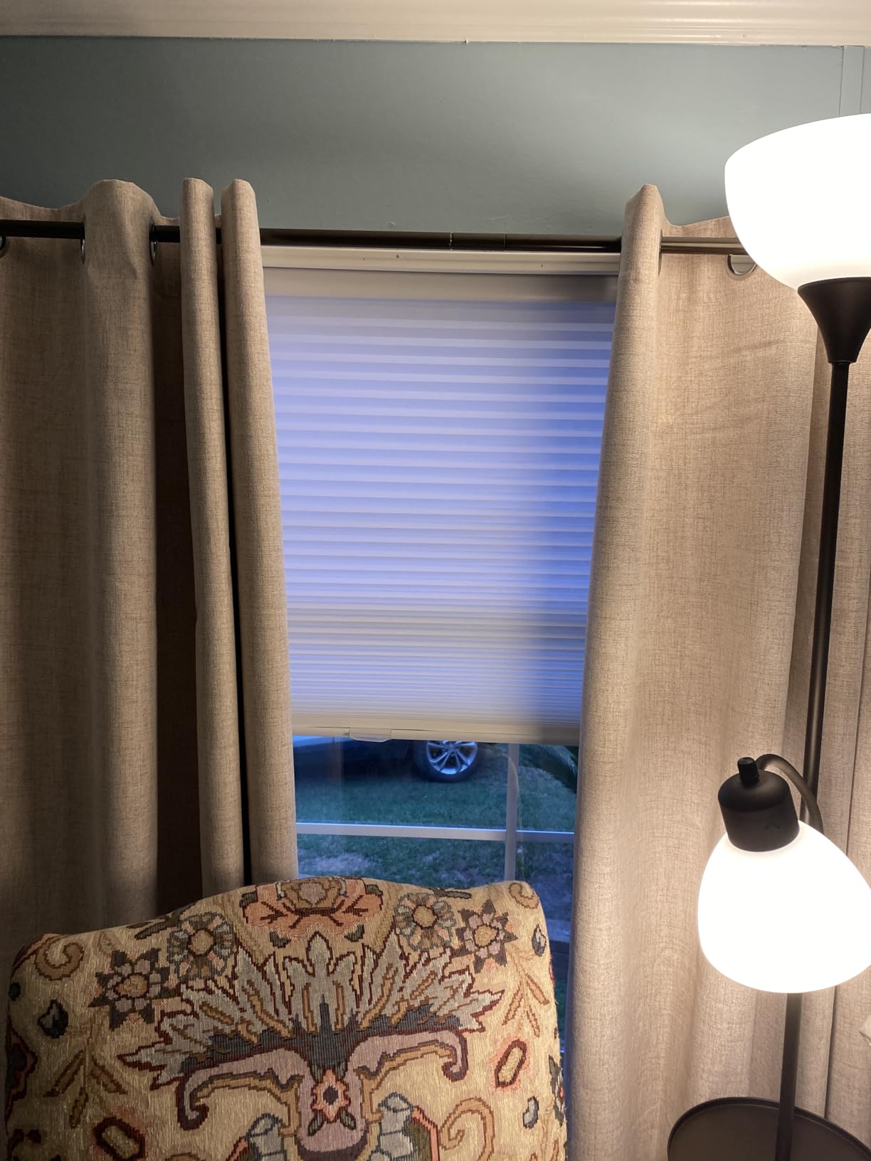 Joydeco No Tools No Drill Cordless Cellular Shades, Light Filtering Honeycomb Blinds for Indoor Windows, Thermal Insulating & Noise Reducing (White, 34