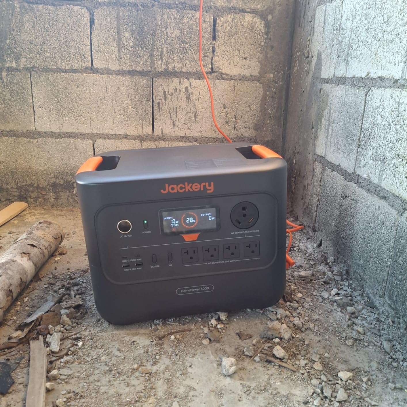 Jackery HomePower 3000 Portable Station with 2X 200W Panels, 3600W (7200W Surge), 3072Wh LFP Battery, USB-A/C, Home Backup, RV & Emergencies customer photo 1