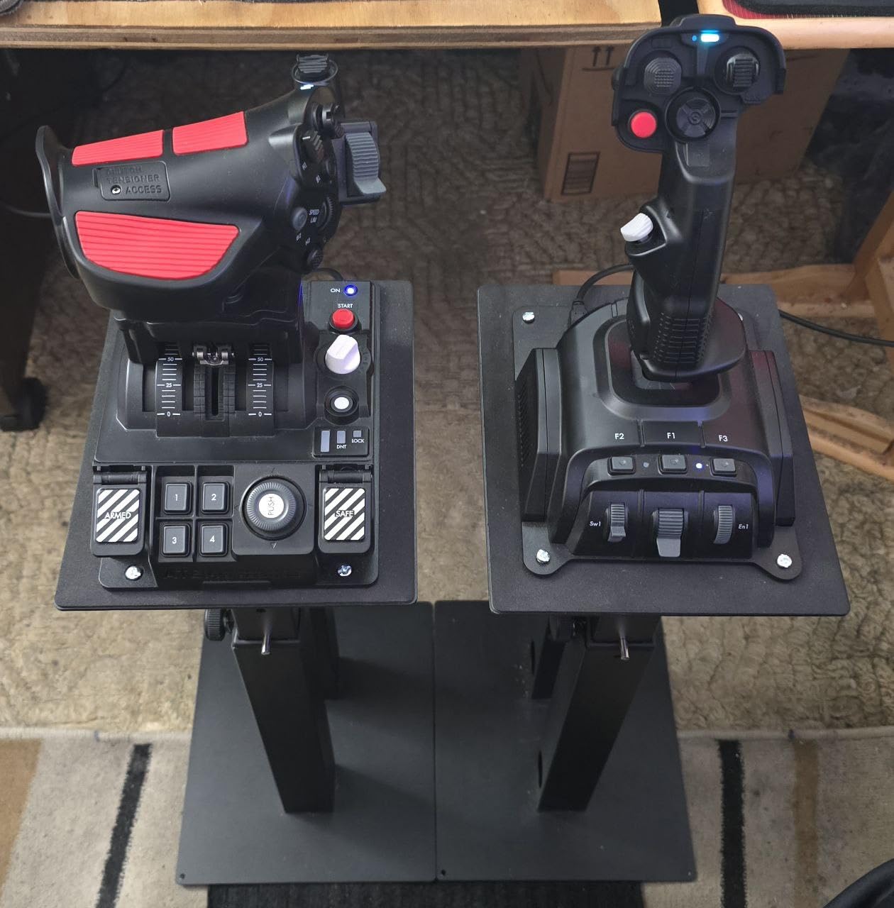 Universal Speaker Stand Pair Double Tubes Heavy Duty Bookshelf Speaker Stands Support 110lbs 16.7 to 29.3 inch Height Adjustable Floor Speaker Stand with Non-Slip Pad customer photo 1