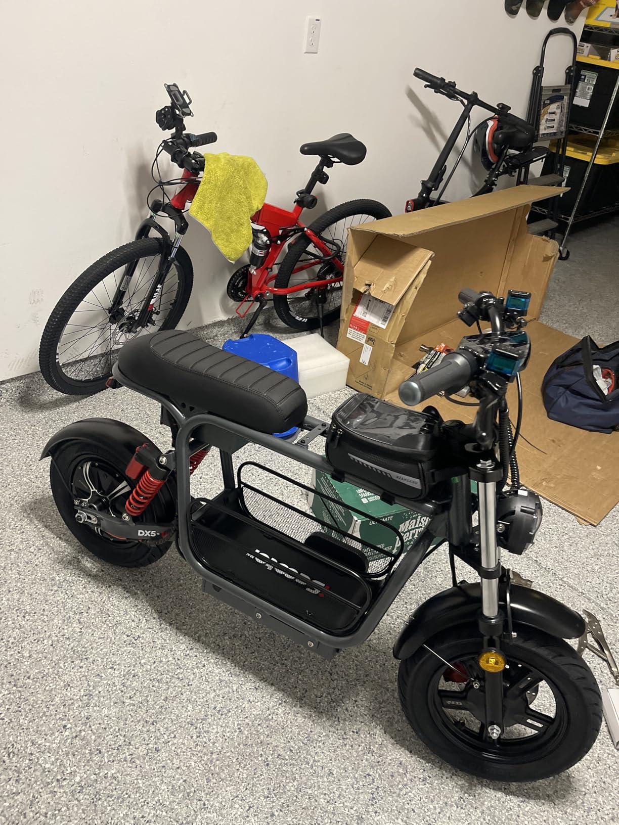 iScooter Adults Electric Scooter with Seat, 1500W Motor, 35MPH Top Speed, 45 Miles Long Range, 15