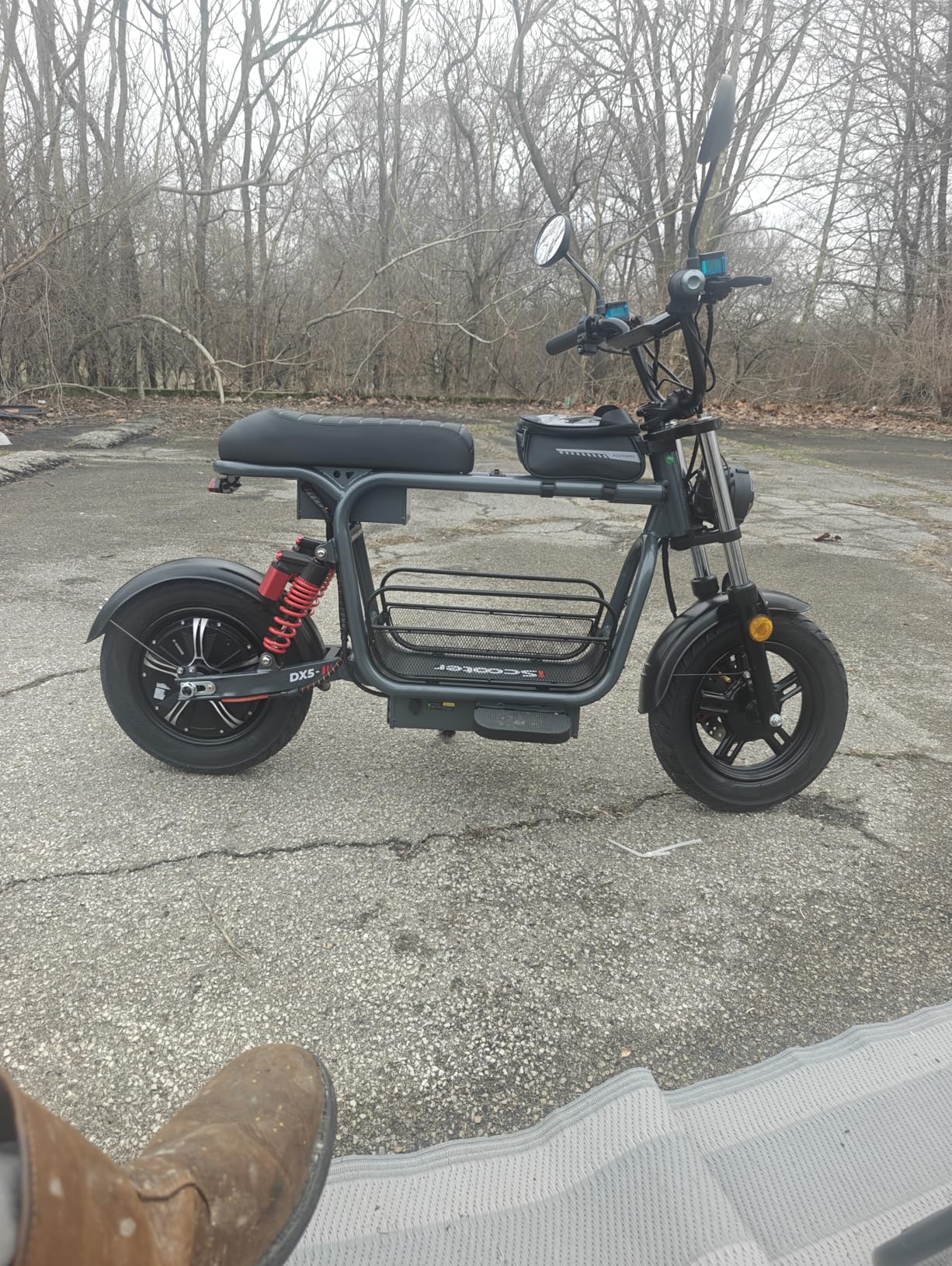 iScooter Adults Electric Scooter with Seat, 1500W Motor, 35MPH Top Speed, 45 Miles Long Range, 15