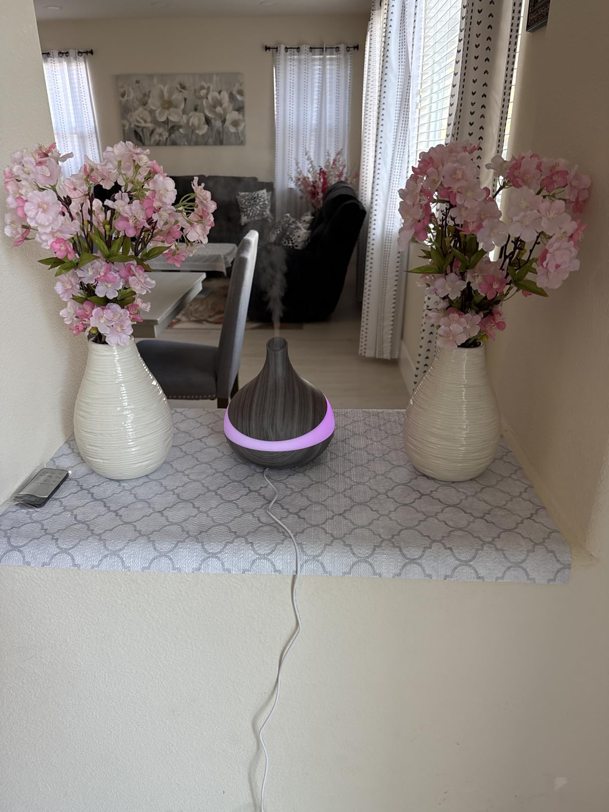 HJTHJT 500ML Essential Oil Diffuser: Aroma Diffuser with Remote Control for Hotel Spa Yoga Room - Humidifiers for Bedroom with 14 Colors LED Night Light for Kids/Women Home Relaxation customer photo 1