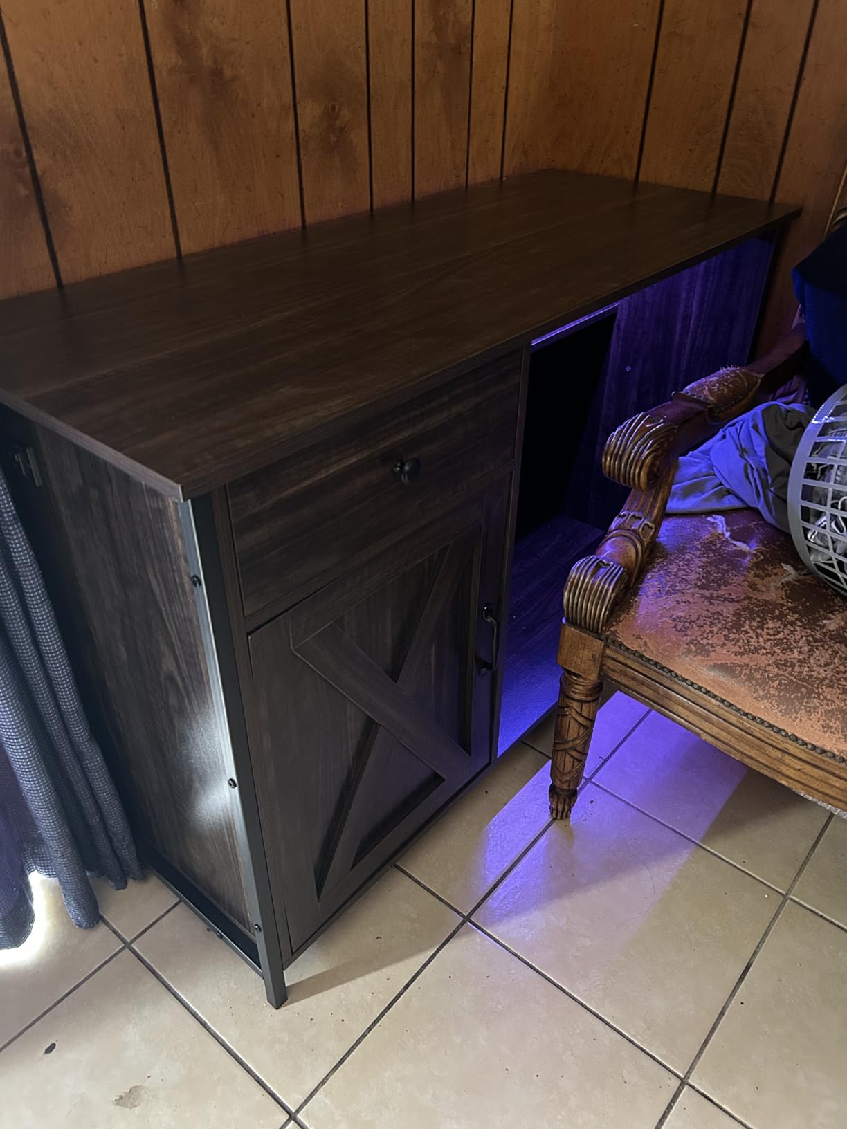 4ever2buy 55-75 Gallon Fish Tank Stand with Power Outlets, LED Light, Heavy Duty Aquarium Stand with Cabinet for Fish Tank Accessories Storage, for Turtle Tank, Reptile Terrarium, 1100LBS, White customer photo 2