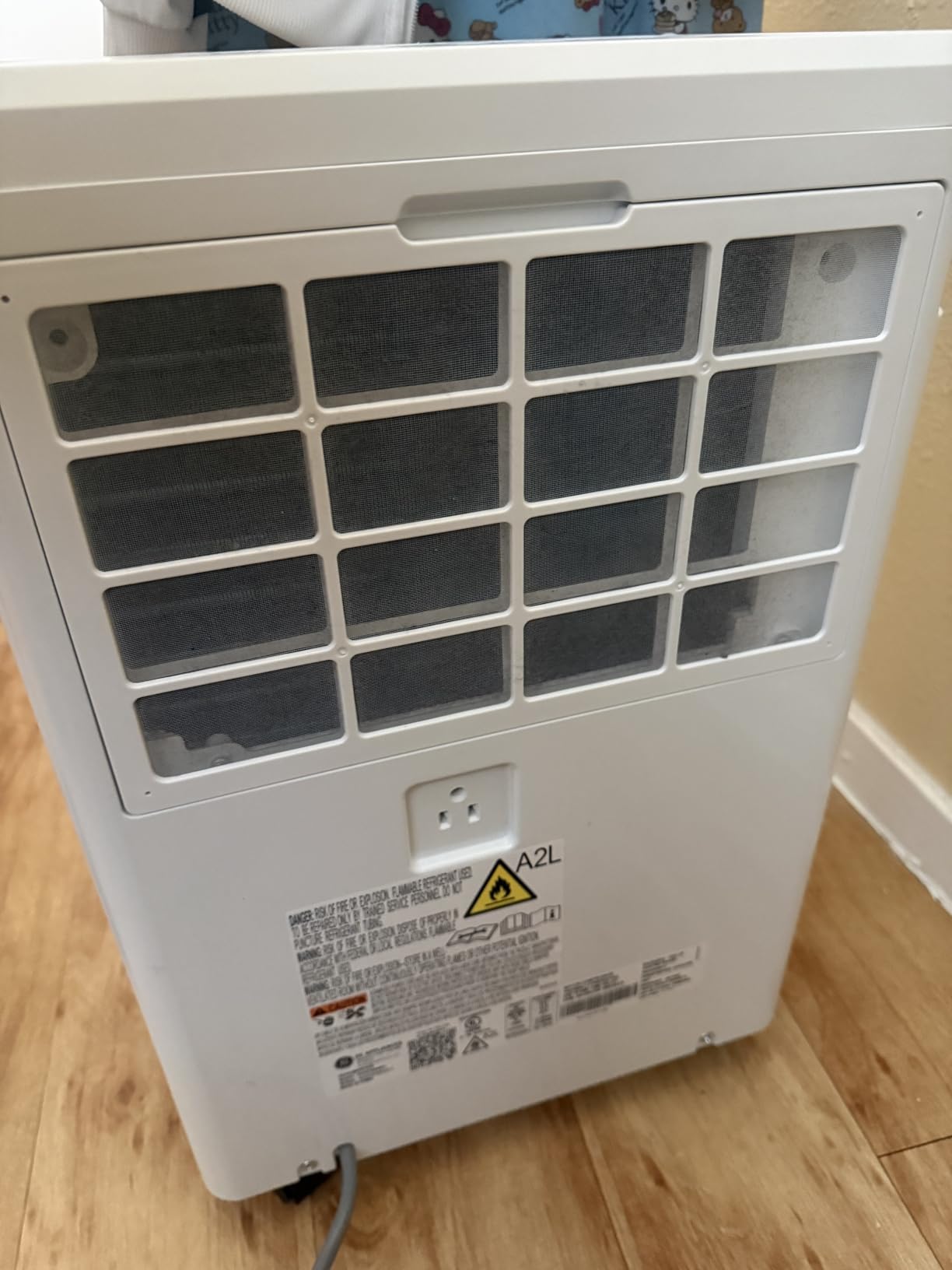 GE Portable Dehumidifier 25 Pint, Perfect for Bedroom, Basement & Garage or Rooms up to 1500 Sq Ft customer photo 1