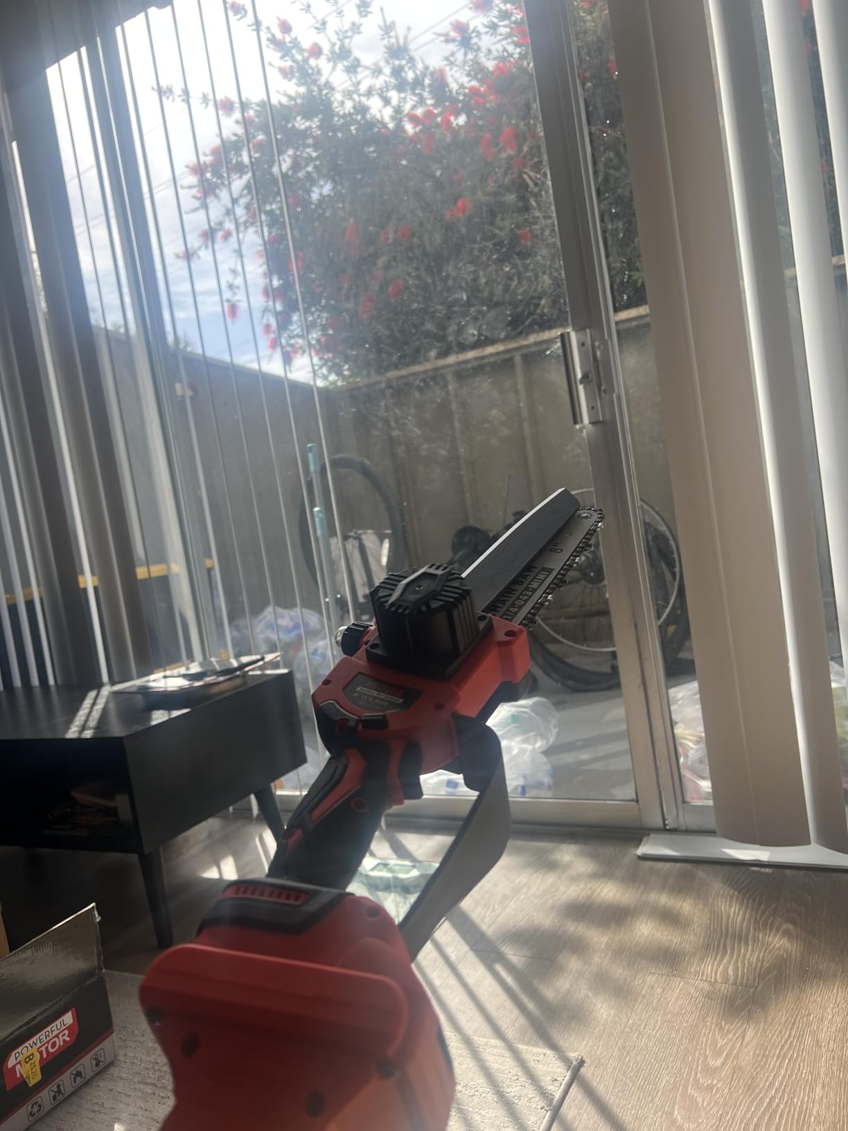 Upgraded 2-in-1 Cordless Pole Saw & 8 Inch Mini Chainsaw, Battery Powered Tree Trimmer with 6.6ft(2m) Extension Pole, 21V 4.0Ah x2 Batteries, Electric Chainsaw for Branch, Limb & Wood Cutting customer photo 2