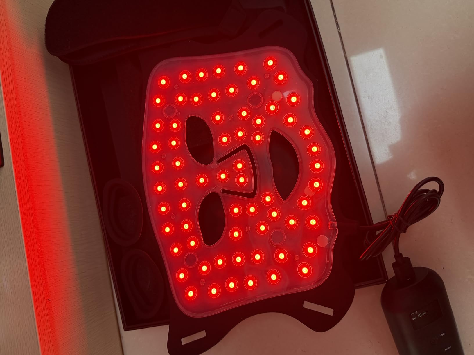 LED Light Therapy mask (E106A) for Face, LED Light Therapy Mask with Adjustable Brightness and Timer, Soft Silicone Red Light Therapy Mask for Home & Travel, Black customer photo 1