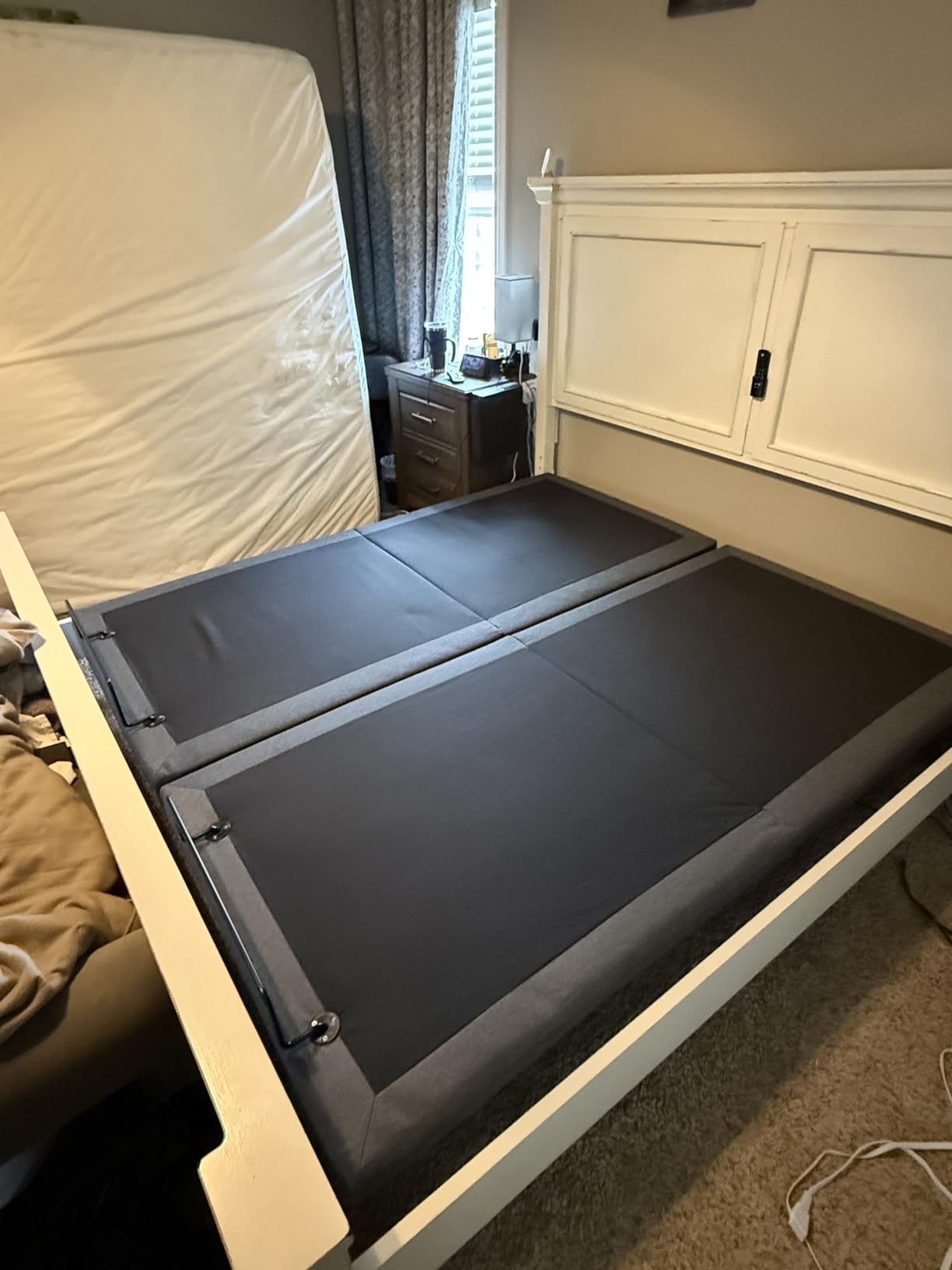 Tami Tami T450 Adjustable Bed Frame Queen with Remote, Ergonomic Adjustable Base with Head & Foot Incline, Zero Gravity, Nightlight, Quiet Motor, and 3 Height-Adjustable Legs, Easy Assembly customer photo 1