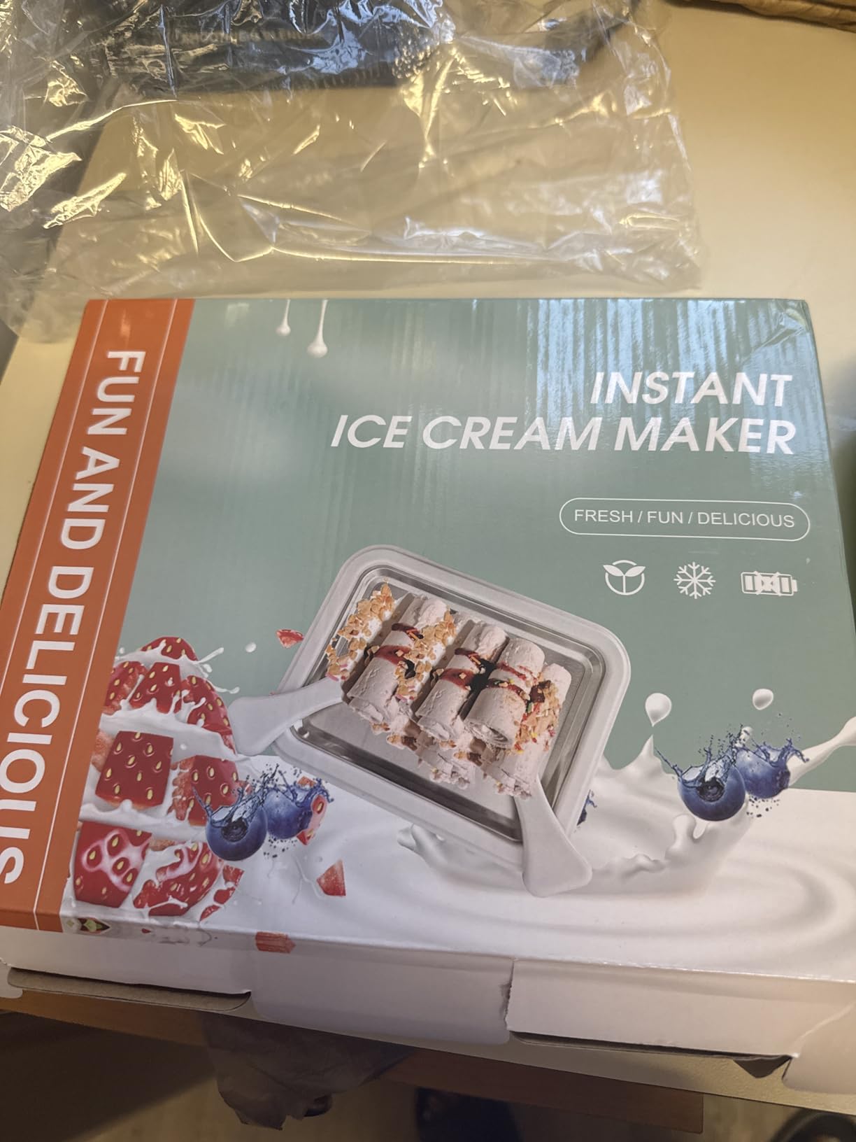 Ice Cream Roller Maker, At Home Rolled Ice Cream Maker Machine, Dairy Free & Frozen Yogurt Maker, Electric Free Countertop Ice Cream Machine with Spade for Rolls, Sorbet & Frozen Yogurt (White) customer photo 1