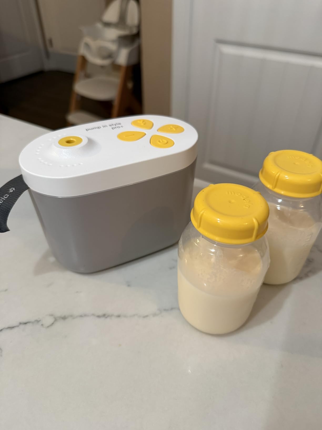 New Medela Pump in Style Pro+ Breast Pump, Rechargeable, Hospital Grade, Double Electric Breastpump customer photo 2