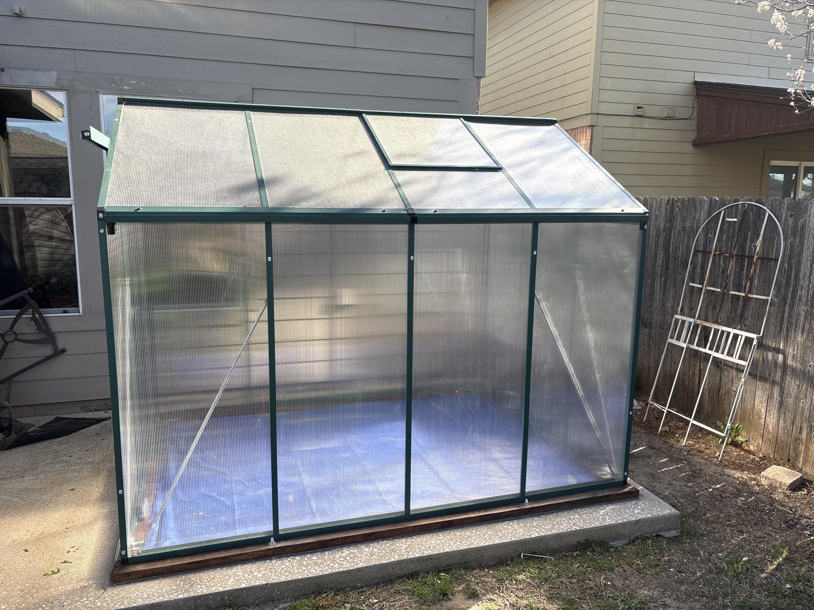 6X8 FT Greenhouse, Walk-in Greenhouse Kit with Aluminum Frame, Polycarbonate Panels, Adjustable Roof Vent, Sliding Door, Secure Lock for Outside Garden, Patio, Backyard customer photo 1