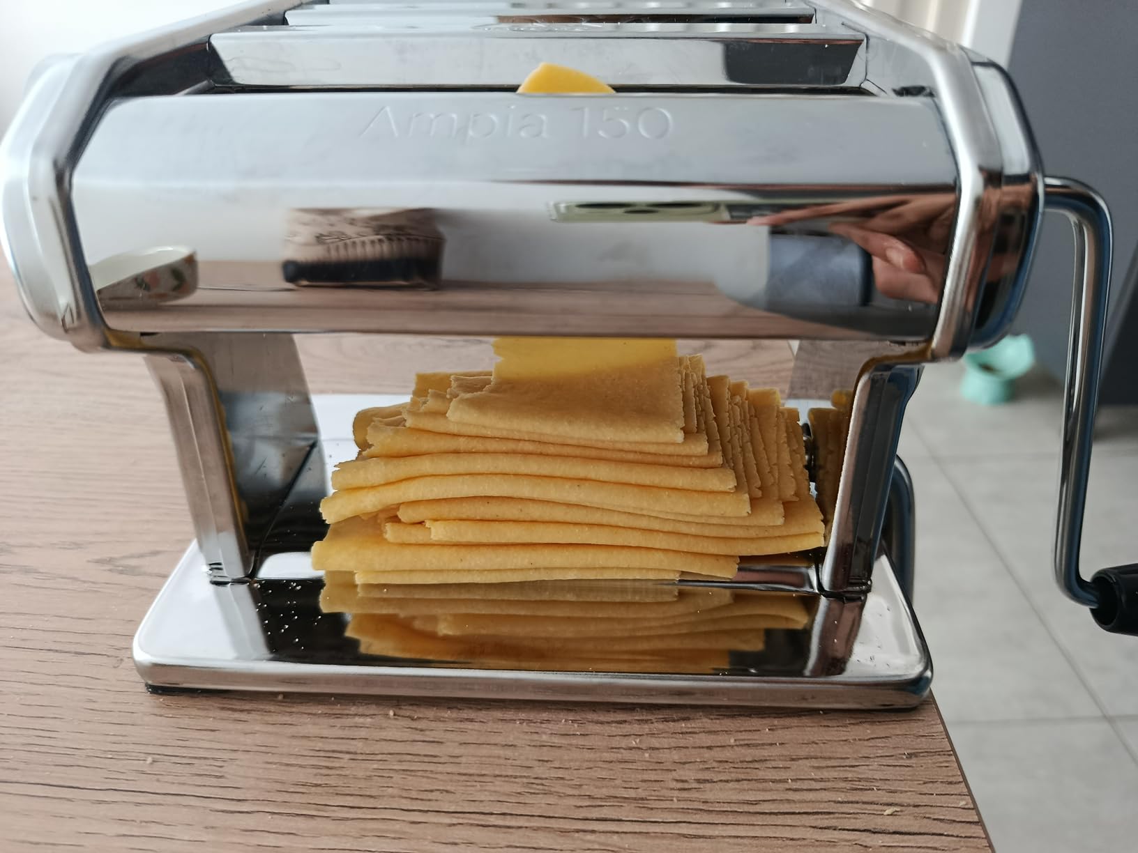 MARCATO Made in Italy Ampia 150 Classic Manual Pasta Machine, Chrome Steel. Makes Lasagne, Fettuccine & Tagliolini customer photo 2
