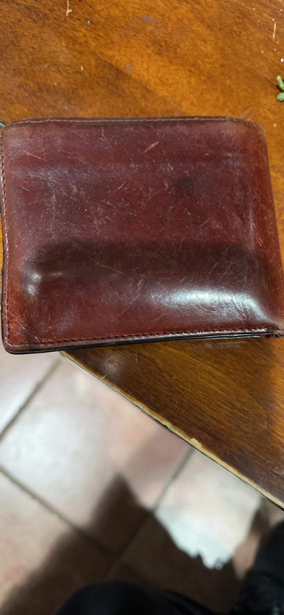 Men's Old Leather Bifold Wallet with ID Window and Card Slots - Italian Leather, Durable and Stylish, Black customer photo 1