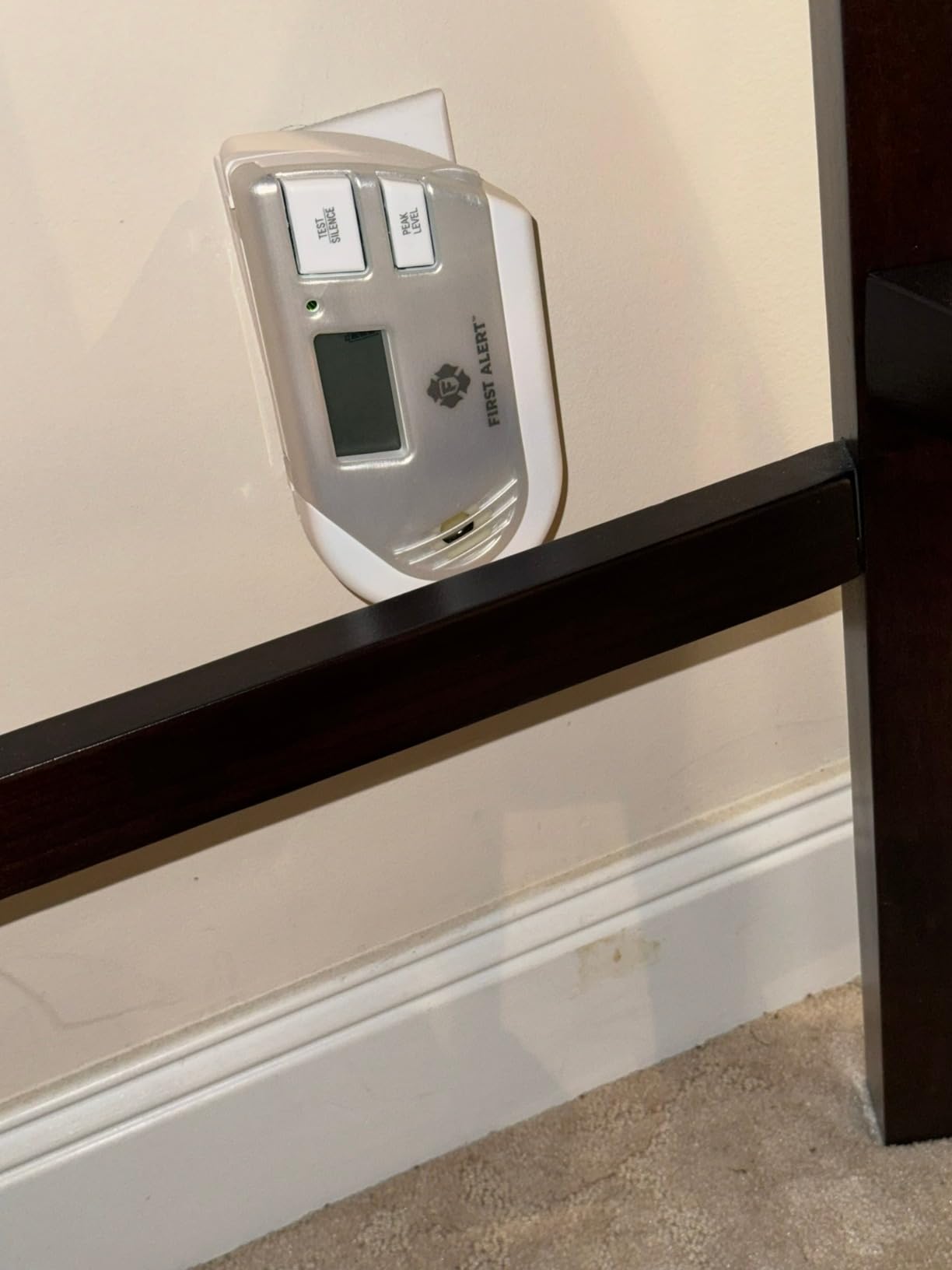 FIRST ALERT Combination Explosive Gas and Carbon Monoxide Alarm with Backlit Digital Display, GCO1CN customer photo 1