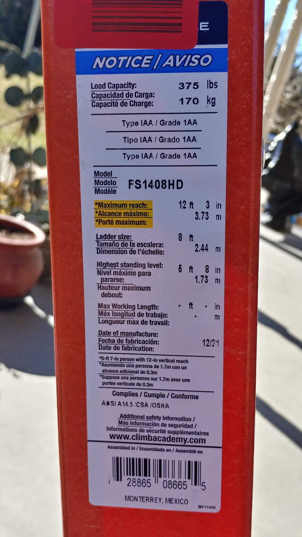 Louisville Ladder 8-Foot Fiberglass Step Ladder, 375-Pound Load Capacity, Type IAA, FS1408HD customer photo 2