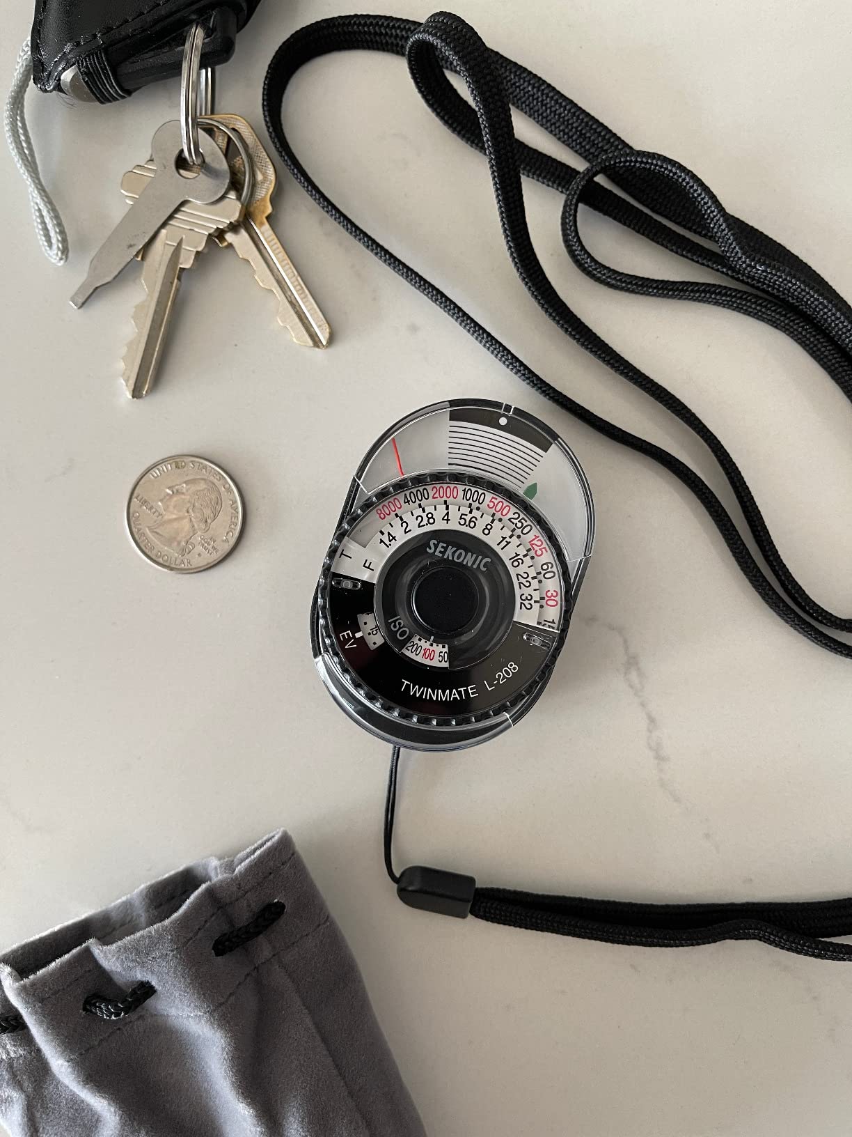 Sekonic L-208 Twin Mate Analog Incident and Reflected Light Meter, Compact Handheld Exposure Meter with Sliding Lumisphere, Shoe Mount, Instant Dial Readout for Film and Digital Photography customer photo 1