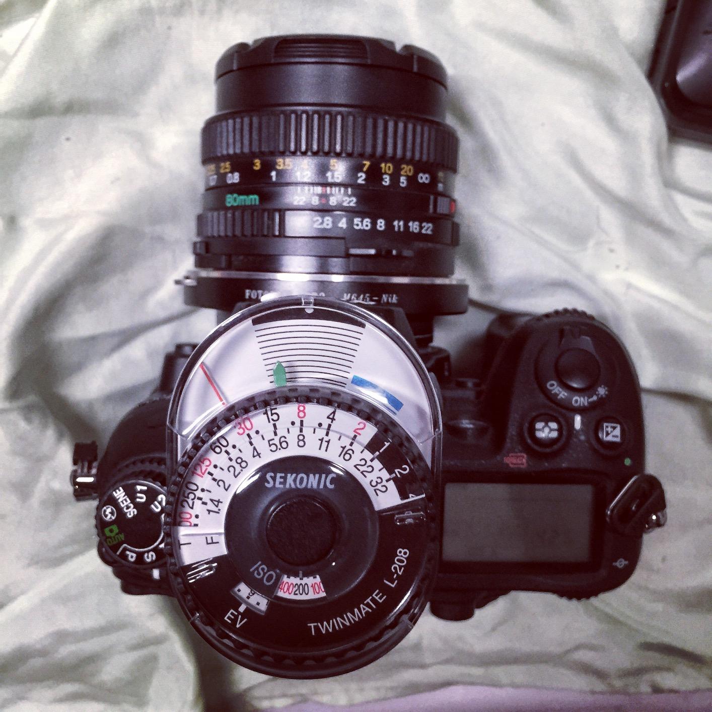 Sekonic L-208 Twin Mate Analog Incident and Reflected Light Meter, Compact Handheld Exposure Meter with Sliding Lumisphere, Shoe Mount, Instant Dial Readout for Film and Digital Photography customer photo 2