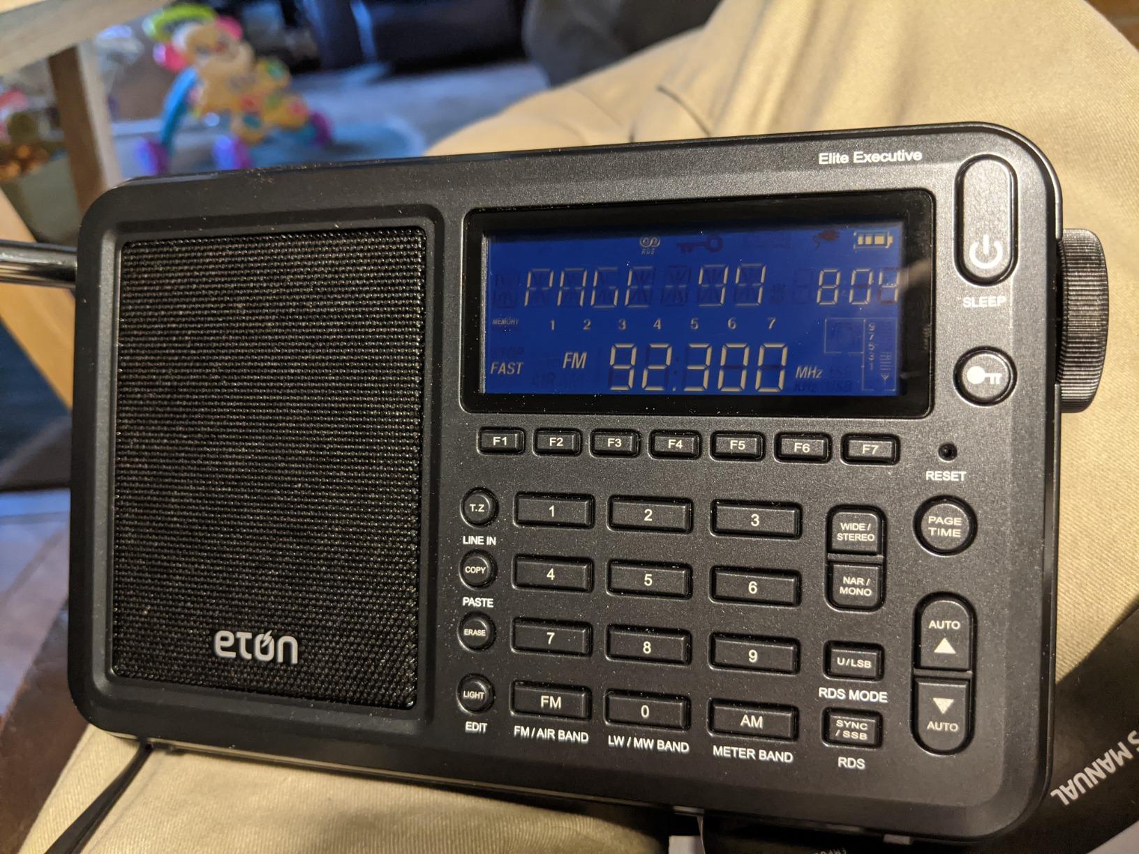 Eton Elite Executive AM/FM/Aircraft Band/SSB/Shortwave Radio customer photo 2