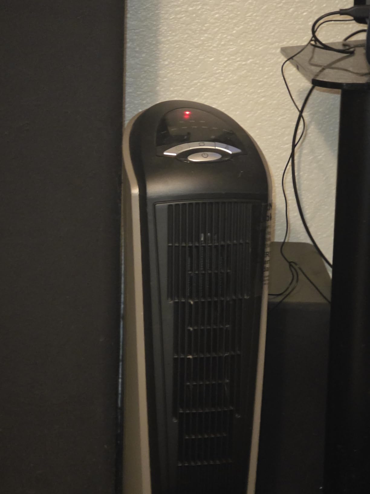 Lasko 1500W Ceramic Tower Space Heater with Remote, Thermostat, Timer & Widespread Oscillation, Portable Electric Heater for Indoor Use, Bedroom & Living Room, 751320 customer photo 1