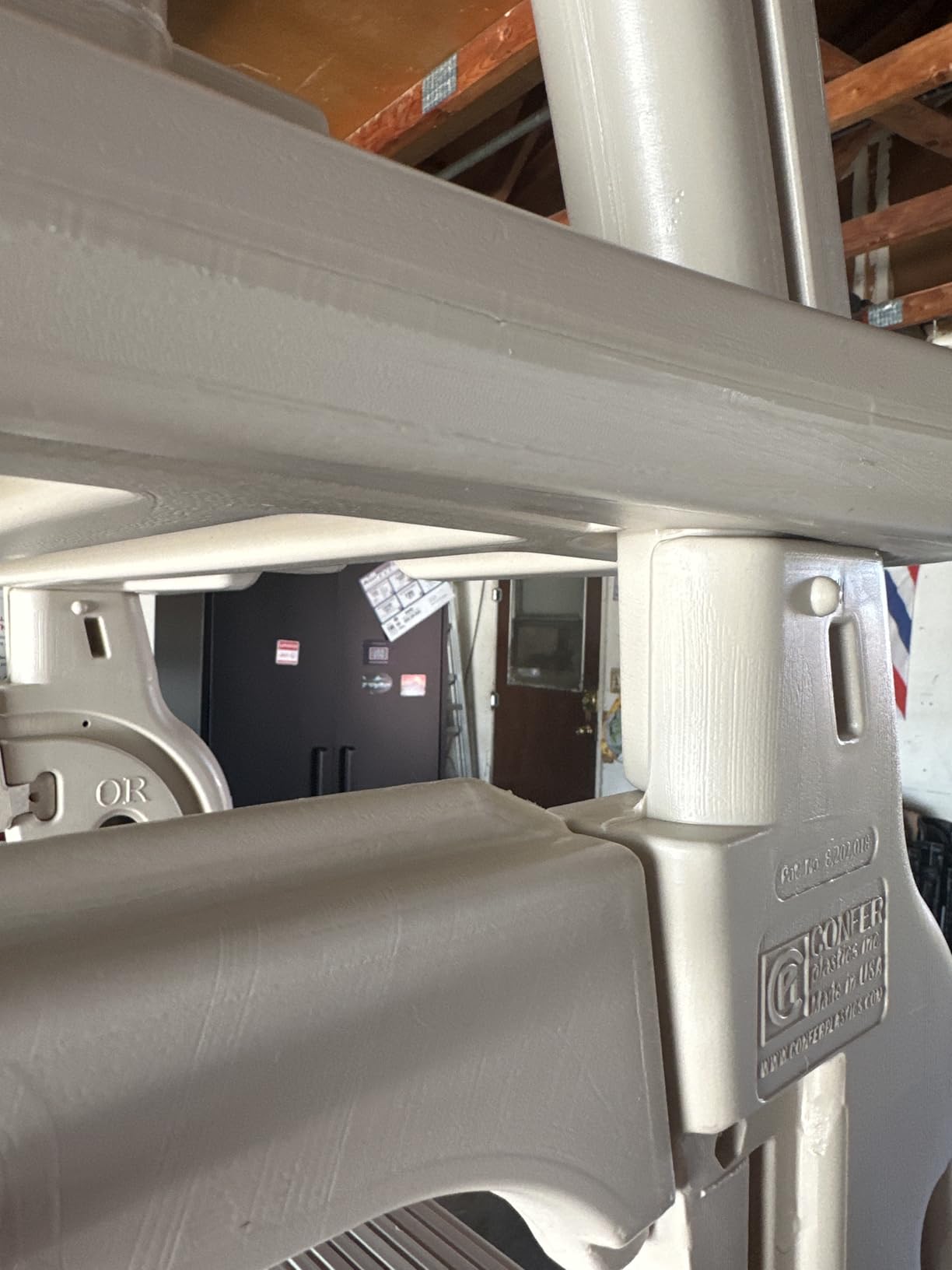 Confer Plastics 7200 Roll Guard 48