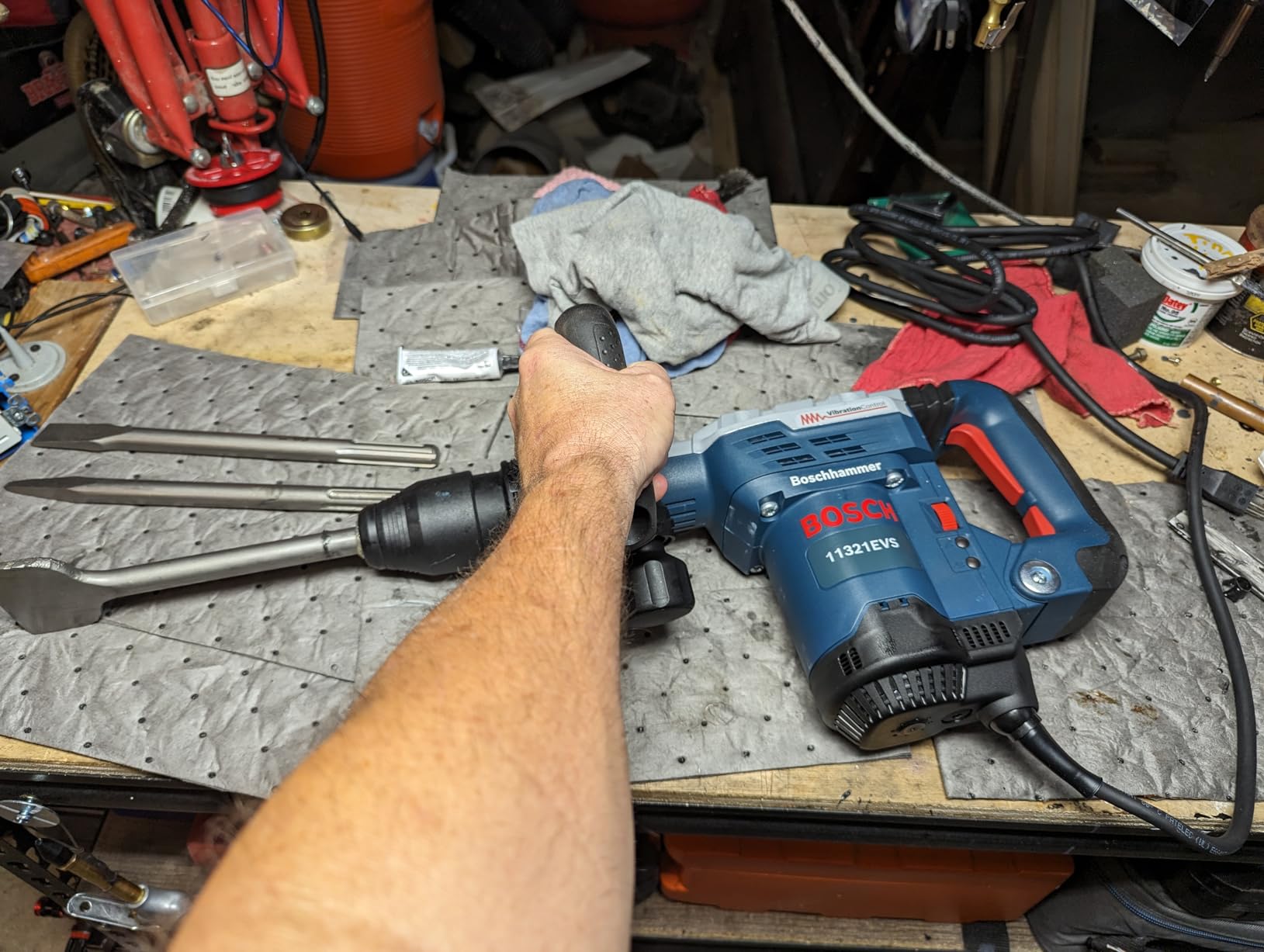 Bosch SDS-Max Demolition Hammer 11321EVS 13 Amp 120V Drill customer photo 2