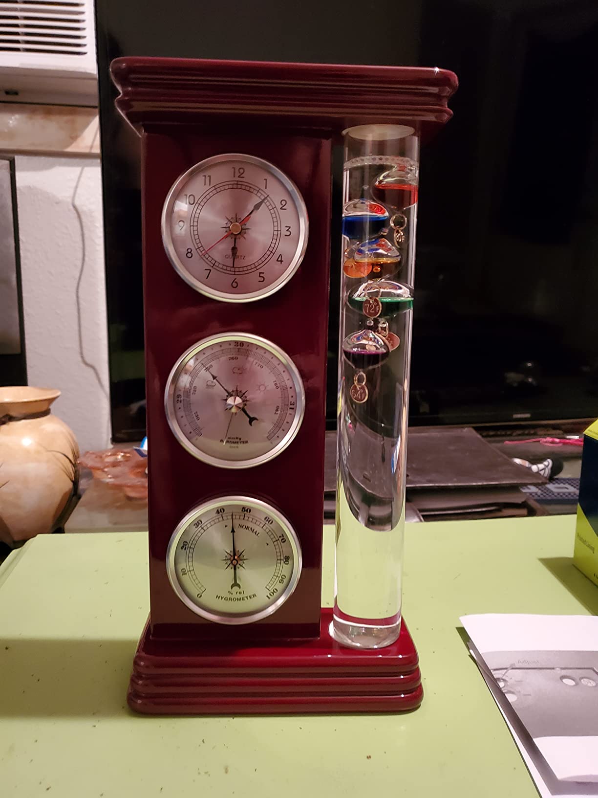 Lily's Home Analog Weather Station with Galileo Thermometer, Precision Quartz Clock (Gold), Barometer & Hygrometer, Gift for Family or Friends, Indoor and Outdoor Home Decor (6