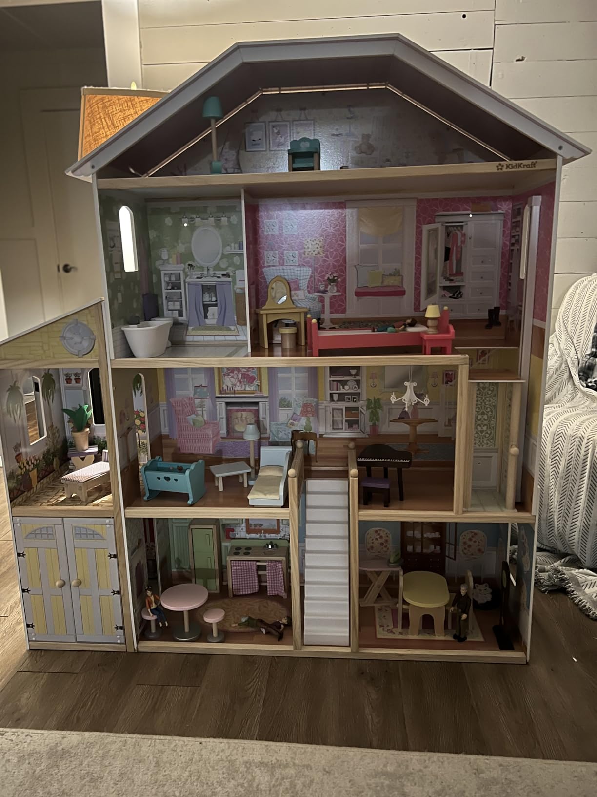 KidKraft Majestic Mansion Wooden Dollhouse with 34-Piece Accessories, Working Elevator and Garage, Gift for Ages 3+ customer photo 1