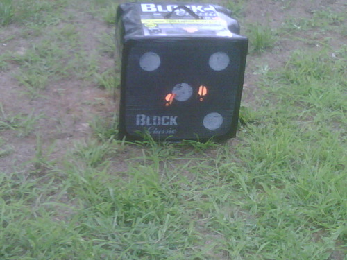 Field Logic Block Classic 18 Archery Target, Black customer photo 1