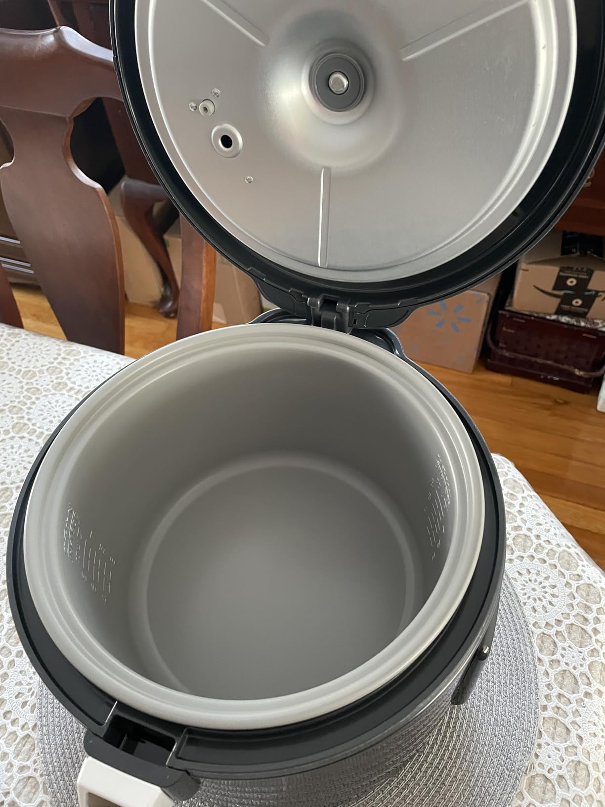Tiger JNP-S55U-KY 3 Cup Capacity Rice Cooker with Non-Stick Inner Pot, Retractable Power Cord, and Keep Warm up to 12 hours, Black customer photo 1